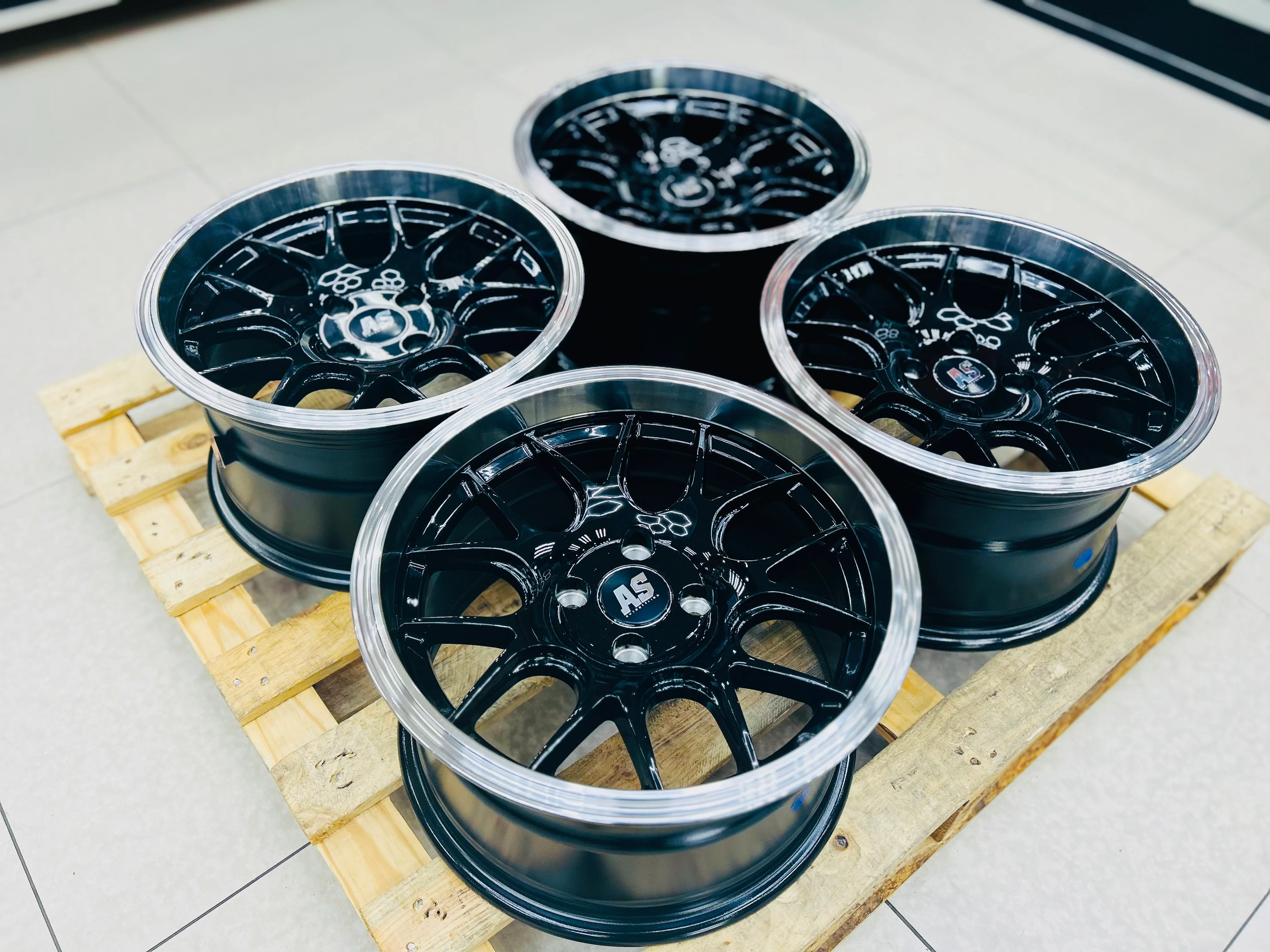 15” AS-TRW 1007 4/100 gloss black  wheels - Image 4