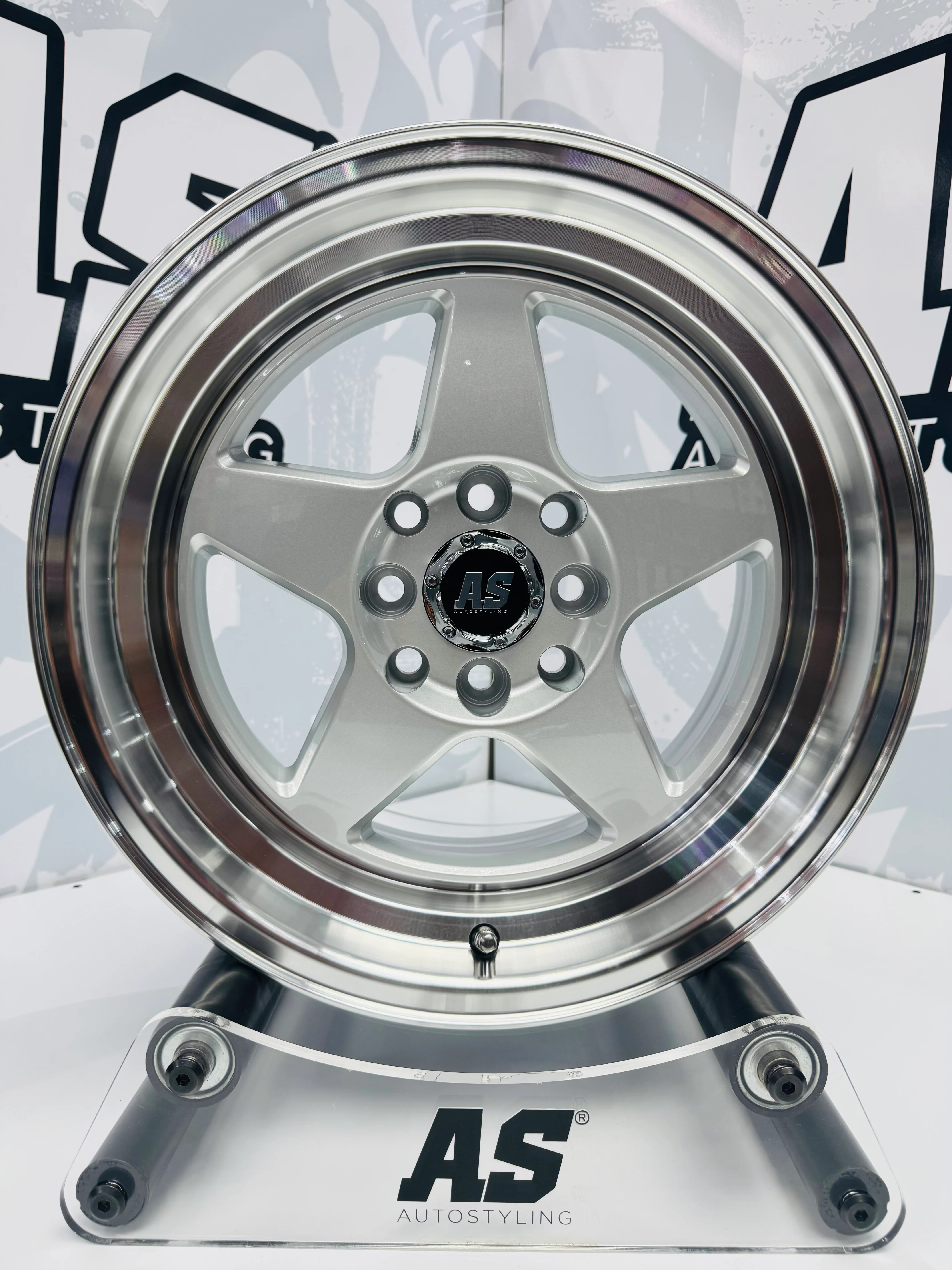 15” M7697 4/100 4/114 SF