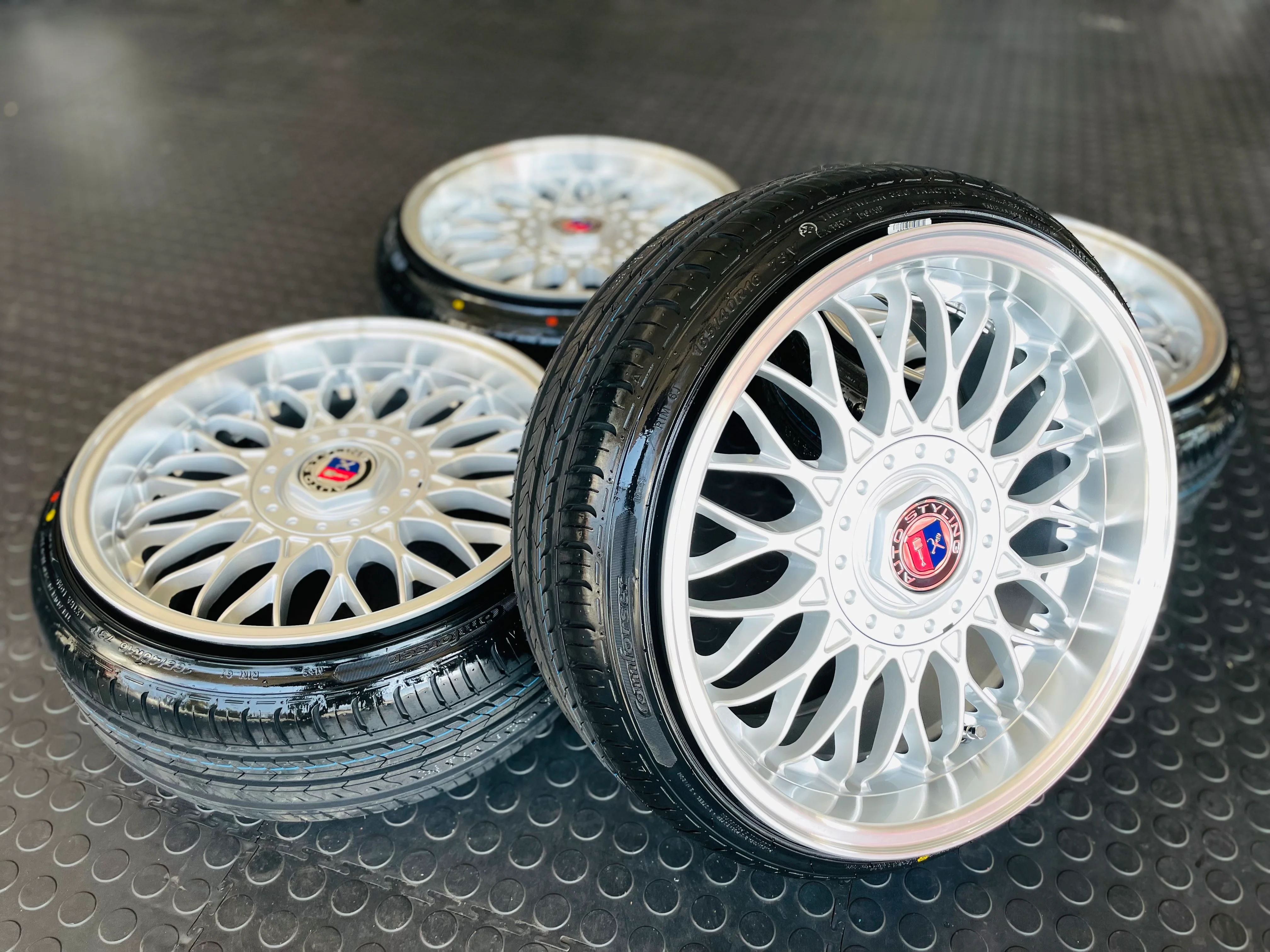 16” AS-VURA MESH / JETTA VR6 click on description for specs - Image 17