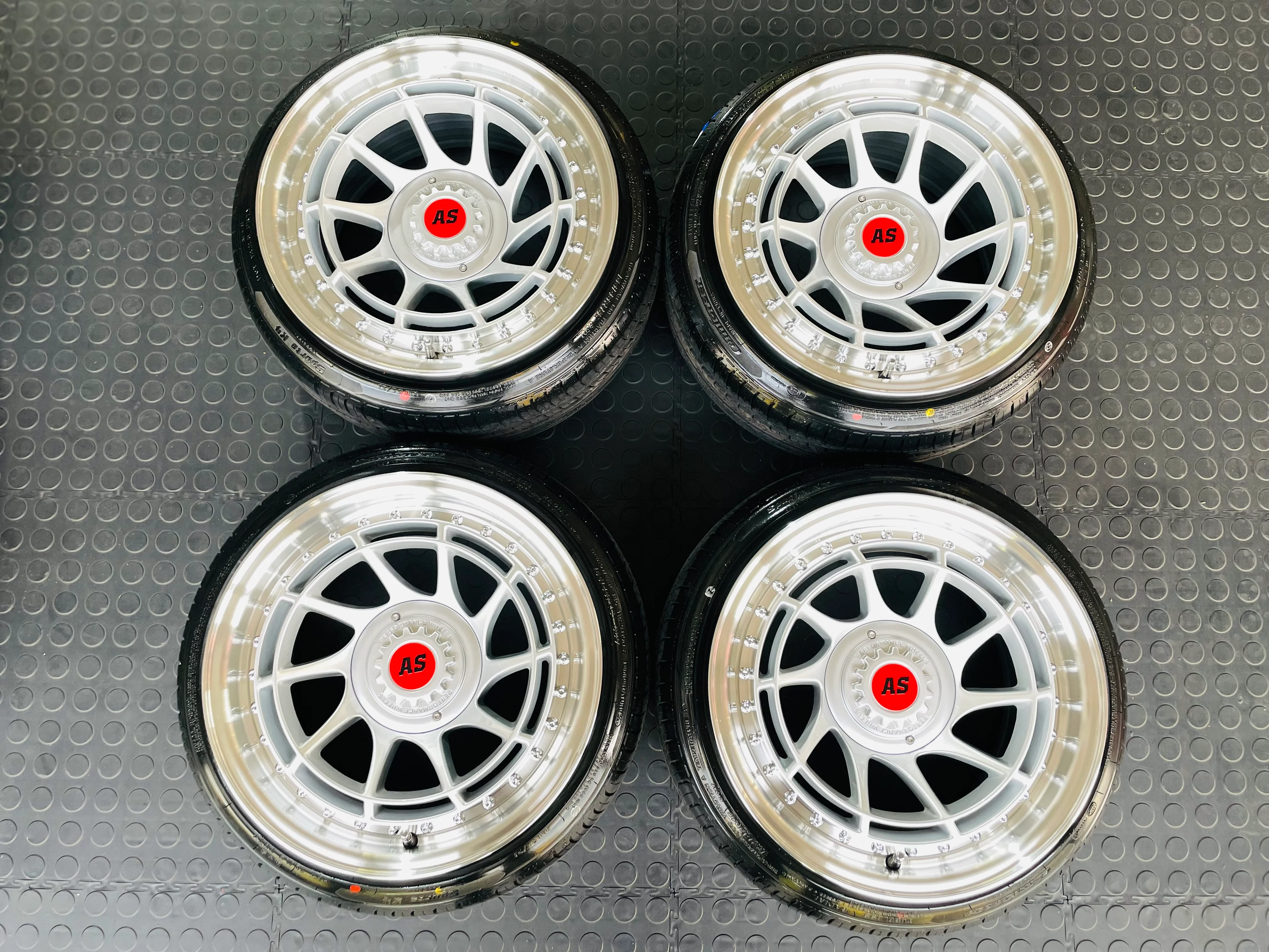 165/45/15 COMFORSER STRETCH TYRE - Image 17