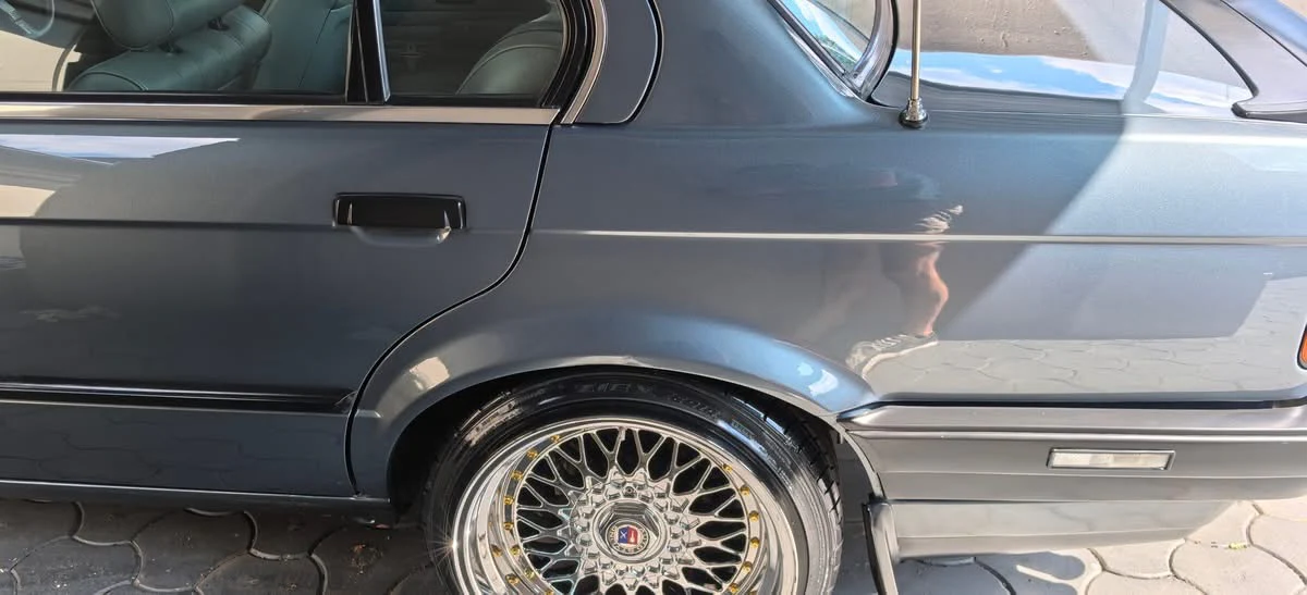 17” AS® Mesh chrome 4x100 & 5x100 10j rear GOLD STUDS - Image 75