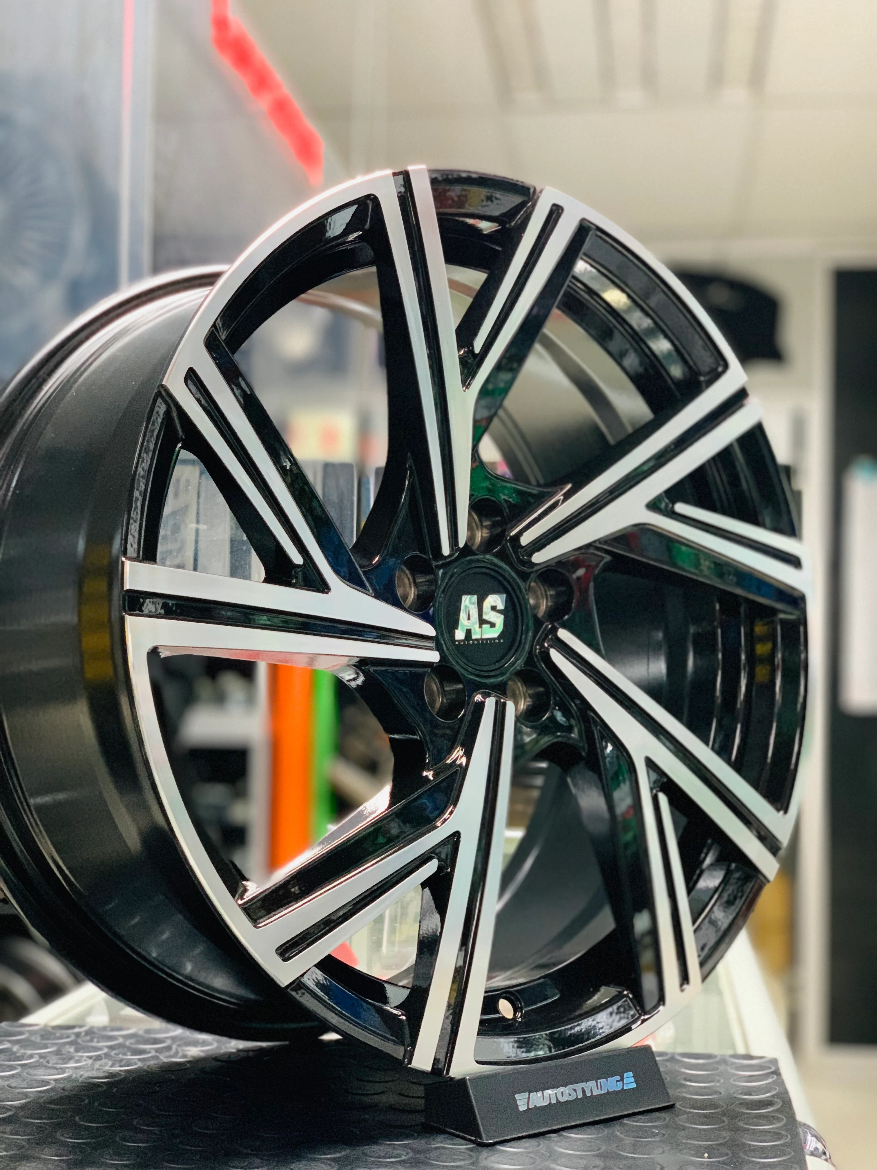 17” AS 2004 GTI POLO - Image 4