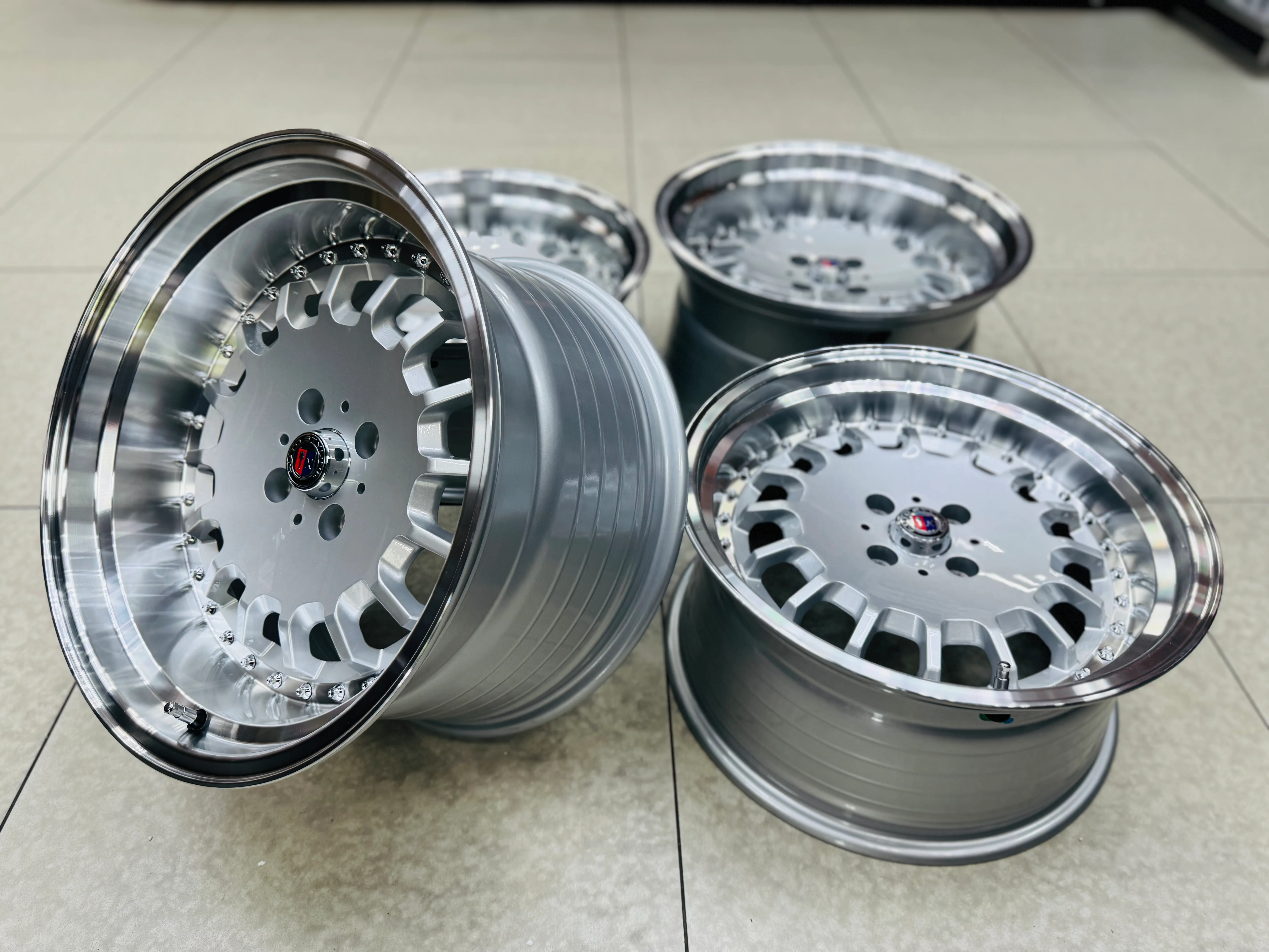 17” AS- E30 BOTTLE CAPS 8.5/10j 4/100 SILVER - Image 29