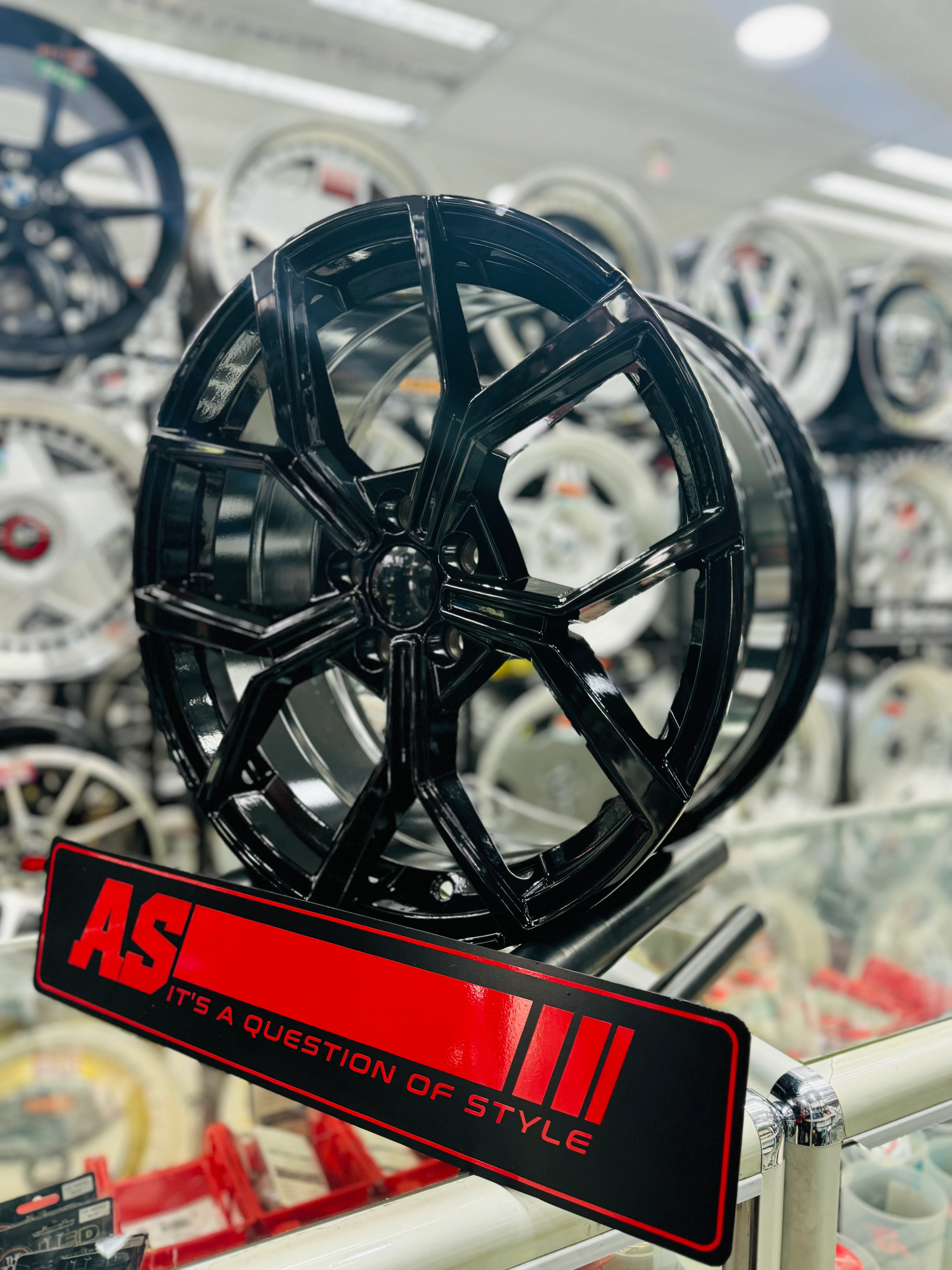 17” AS GTI POLO NEW VH2013 GLOSS BLACK - Image 2
