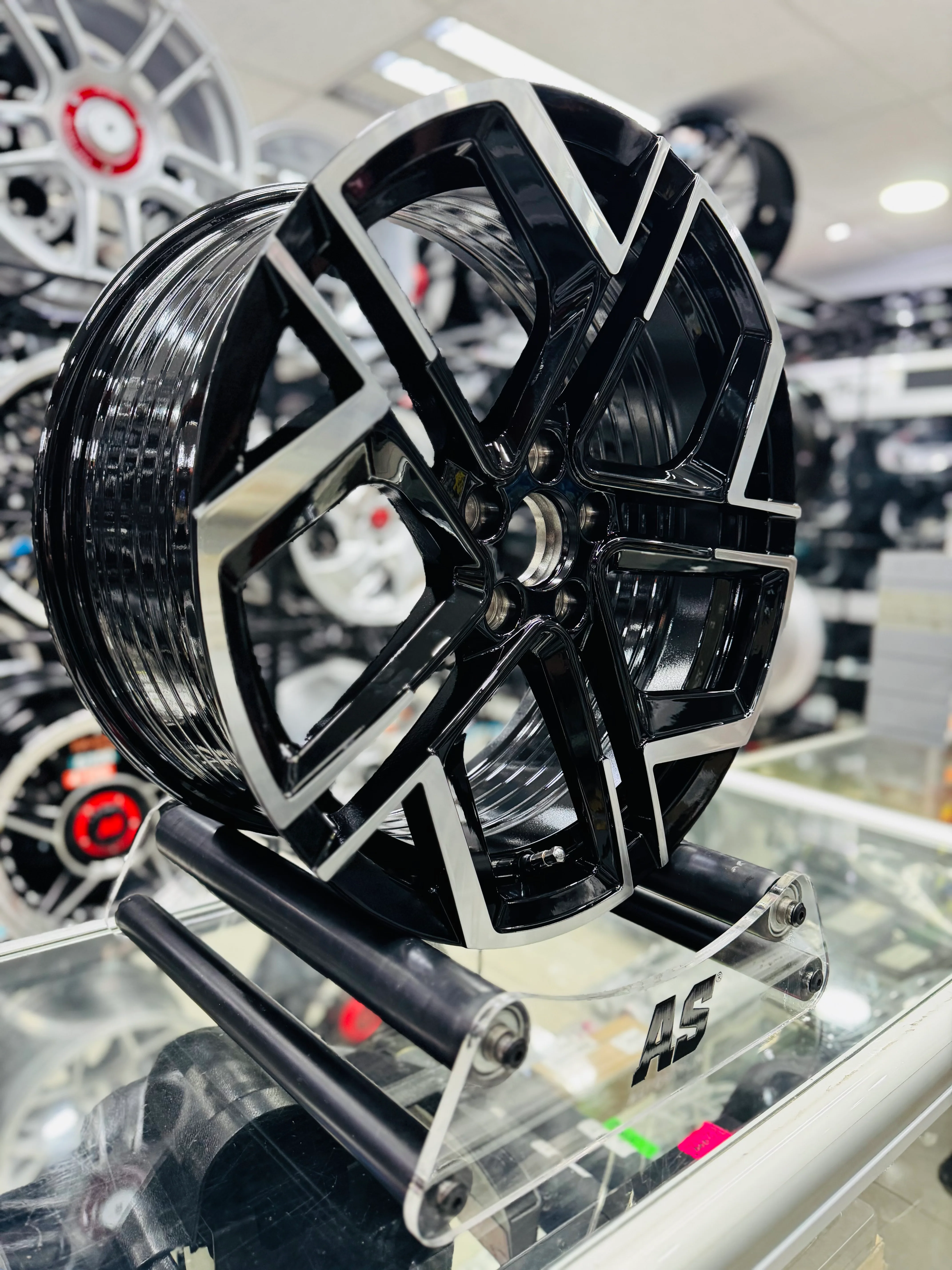 17” AS- M8611 5/100 RIMS - Image 2