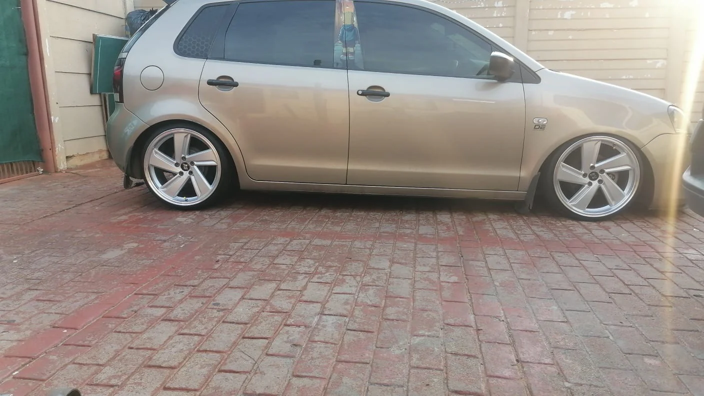 17” AS- MILTON DISHED 5/100 SILVER RIMS - Image 16