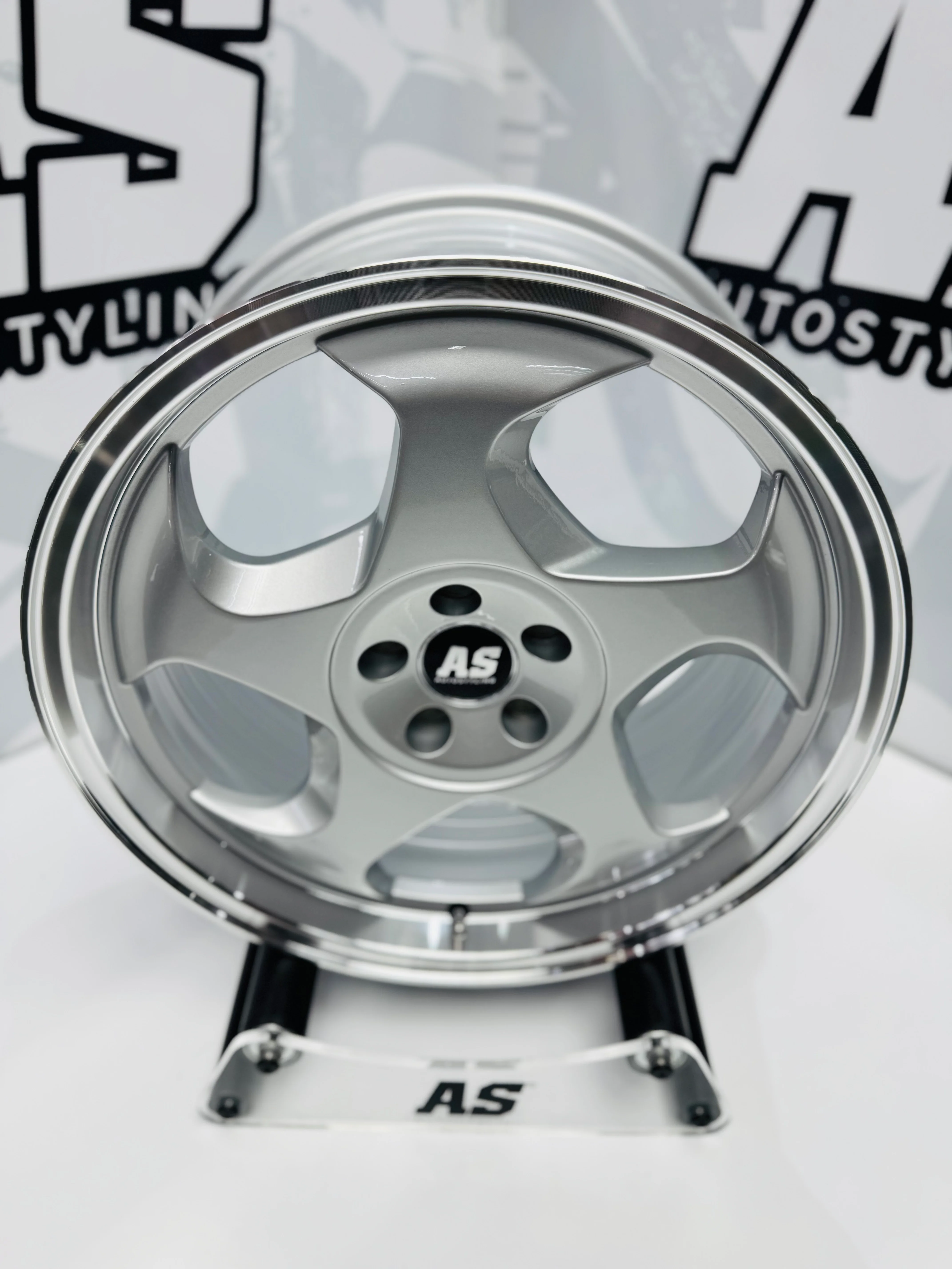 17” AS- THROWING STARS 5/100 SILVER RIMS - Image 4