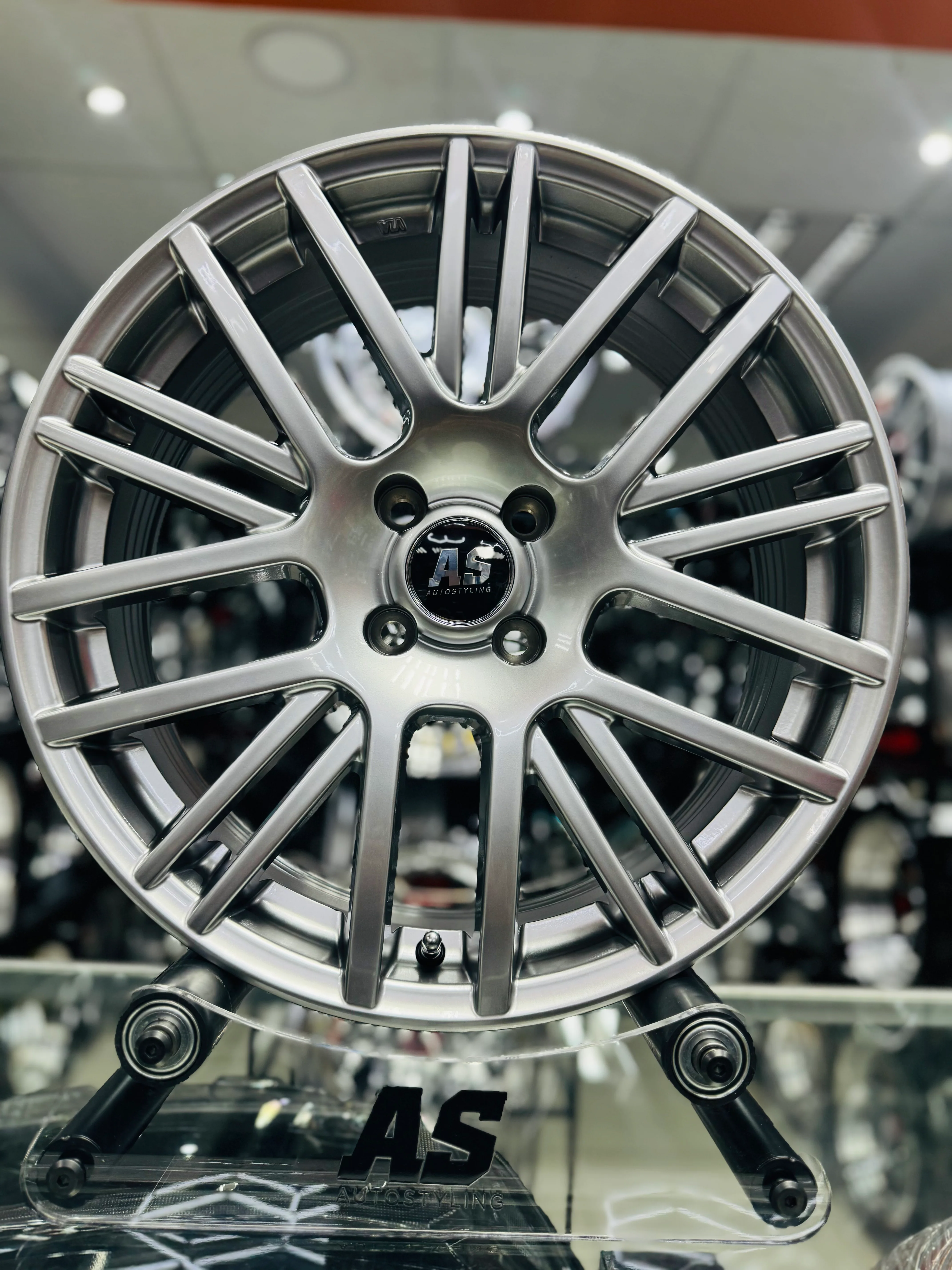 17" AS- VDUB EXOR REPS 4/100 SILVER WHEELS - Image 4
