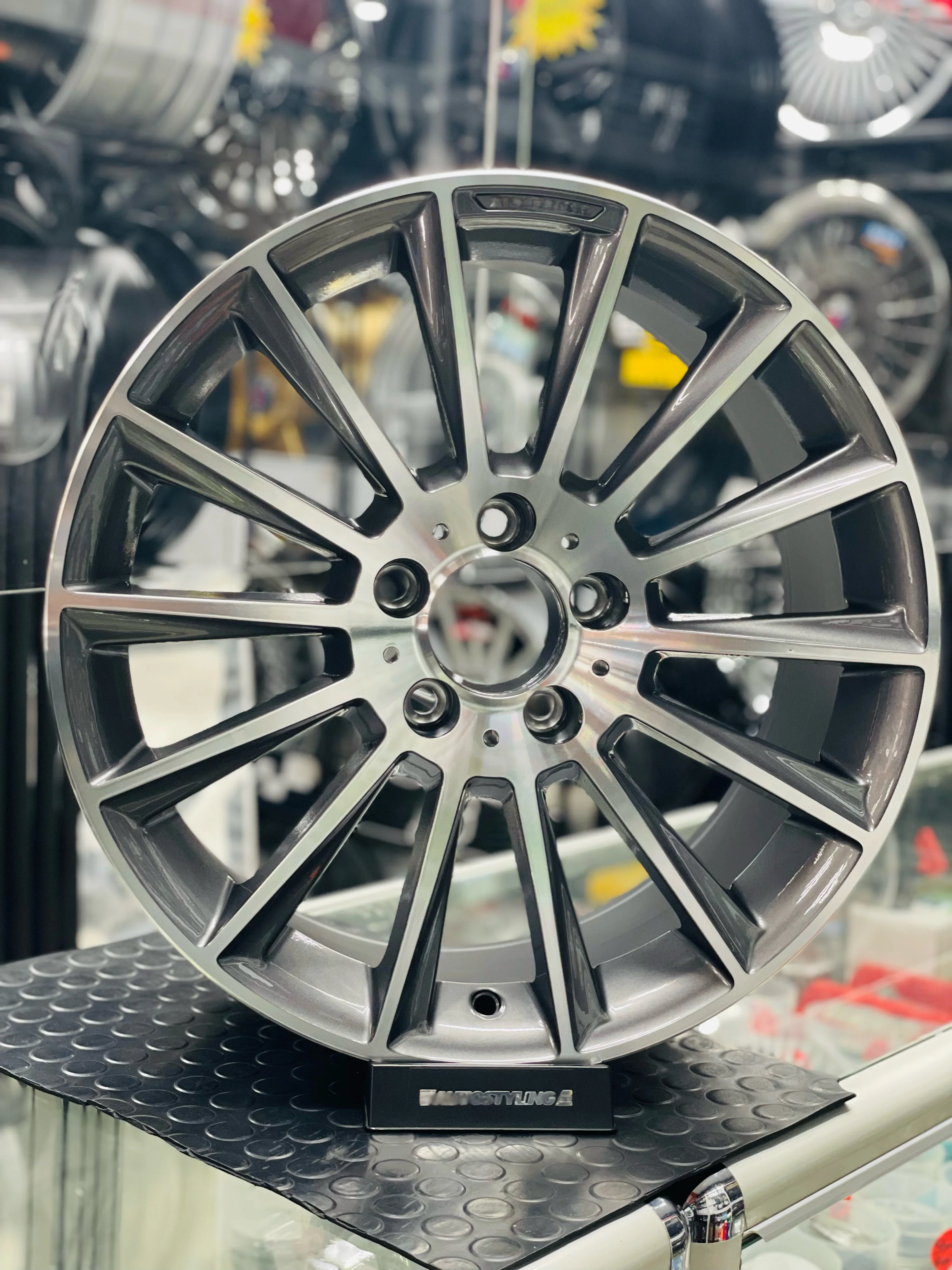 17” MC 54 AMG 5x112 - Image 2
