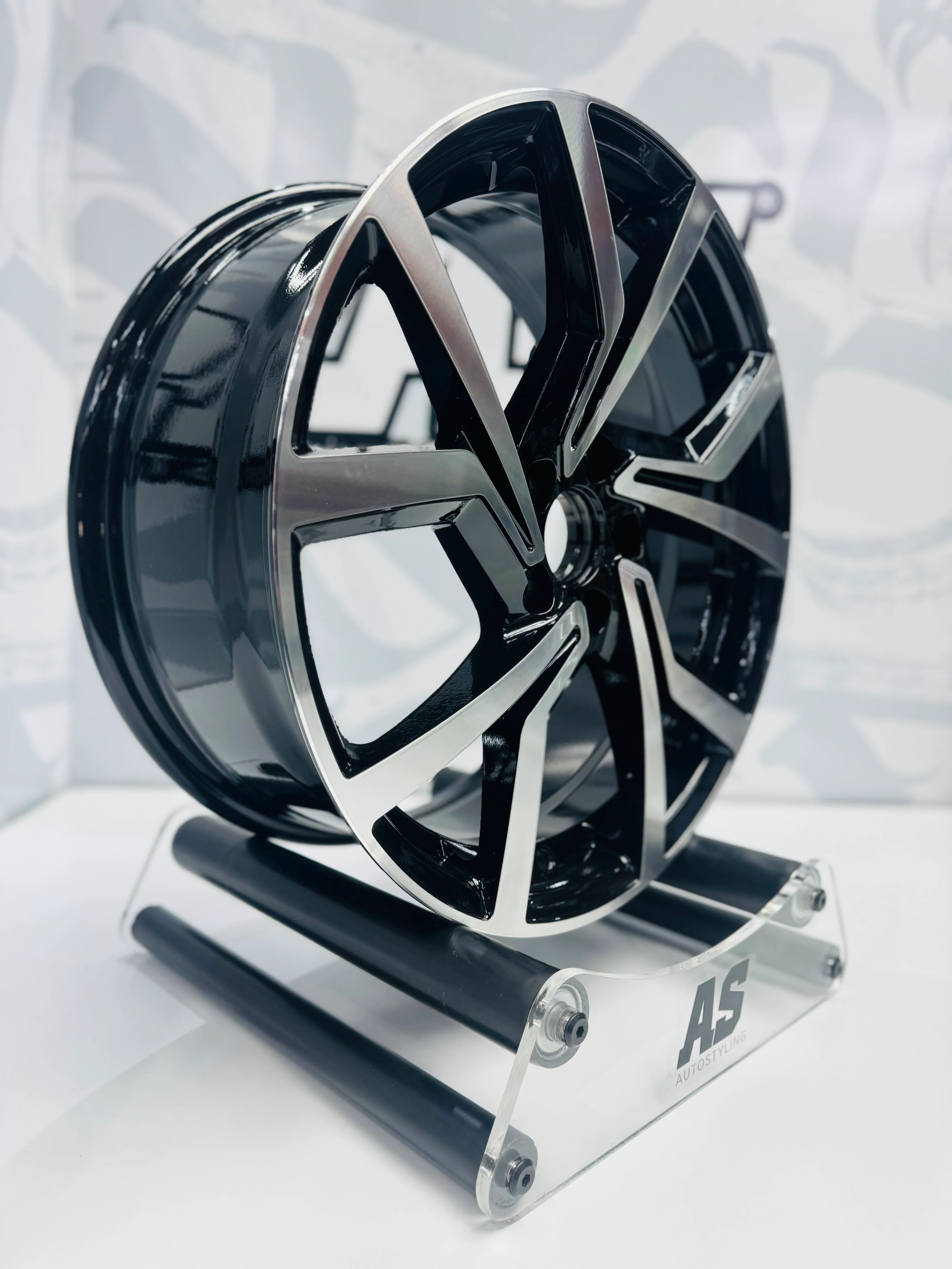 17” V-DUB POLO 901 CSPORT - Image 3