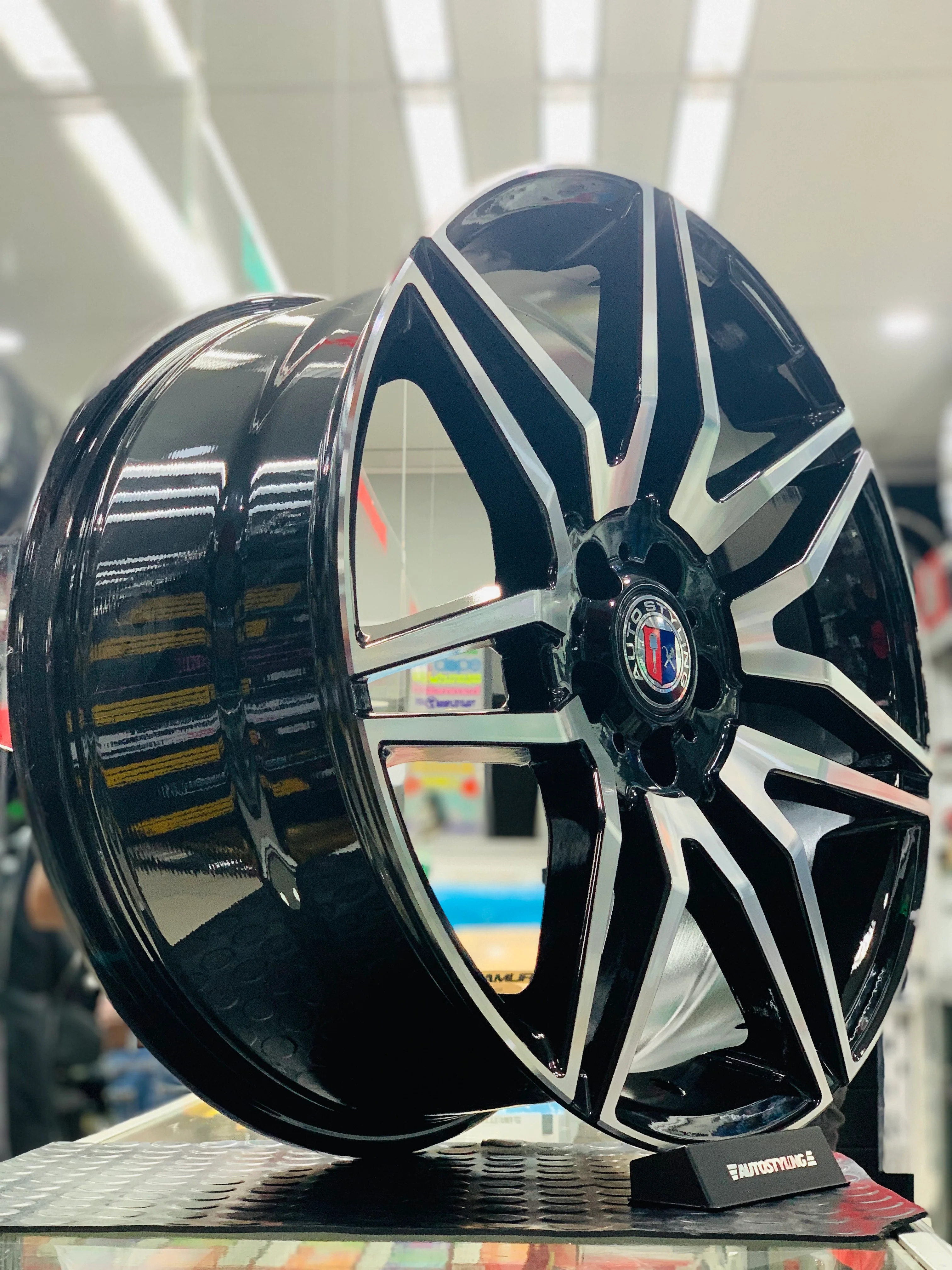 19” AS V300 5/112 EXTRA LOAD RANGE 790KG PER WHEEL - Image 11