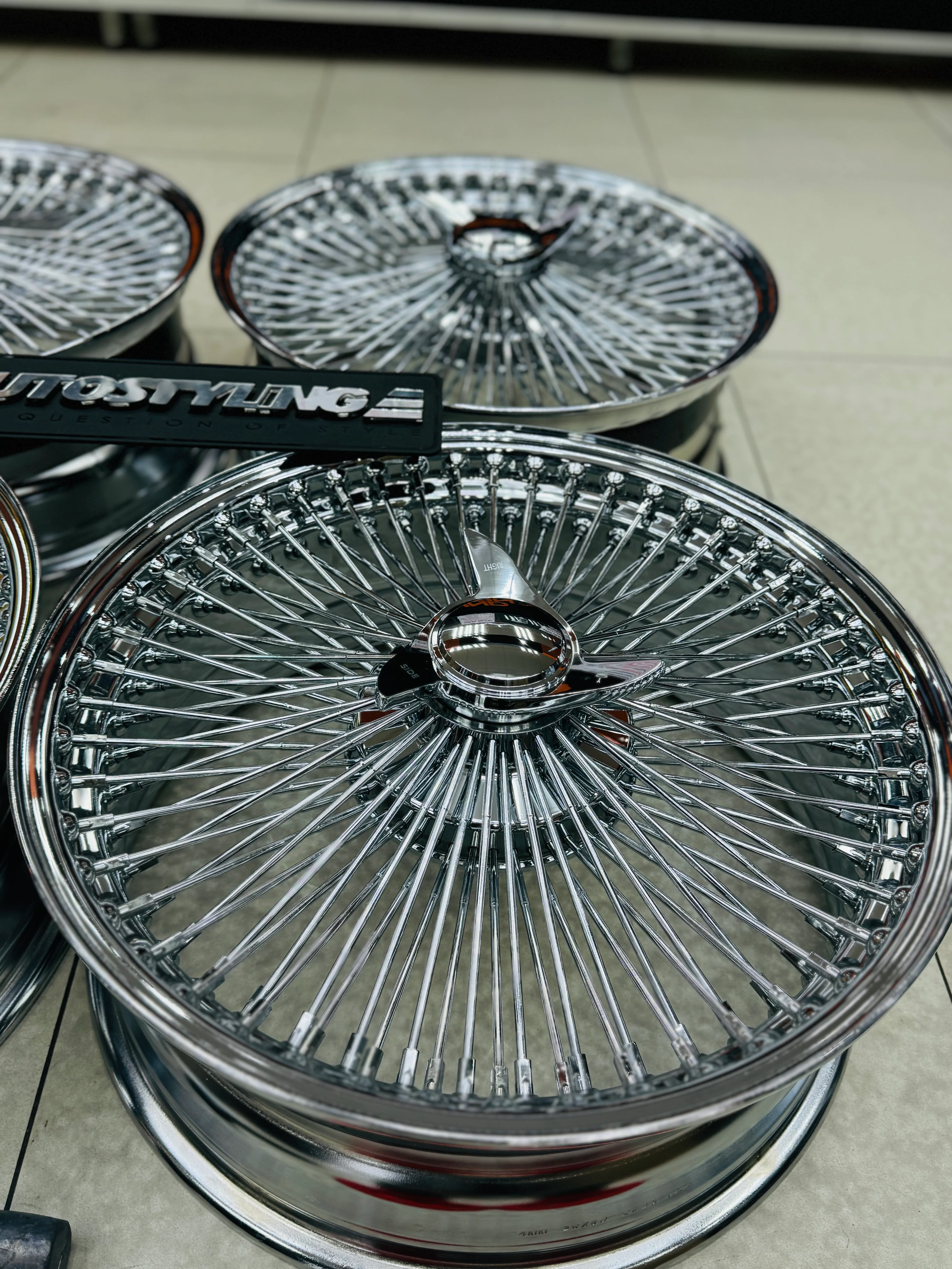 20” AS - 1000 SPOKE WIRE WHEEL FITS ALL CARS - Image 29