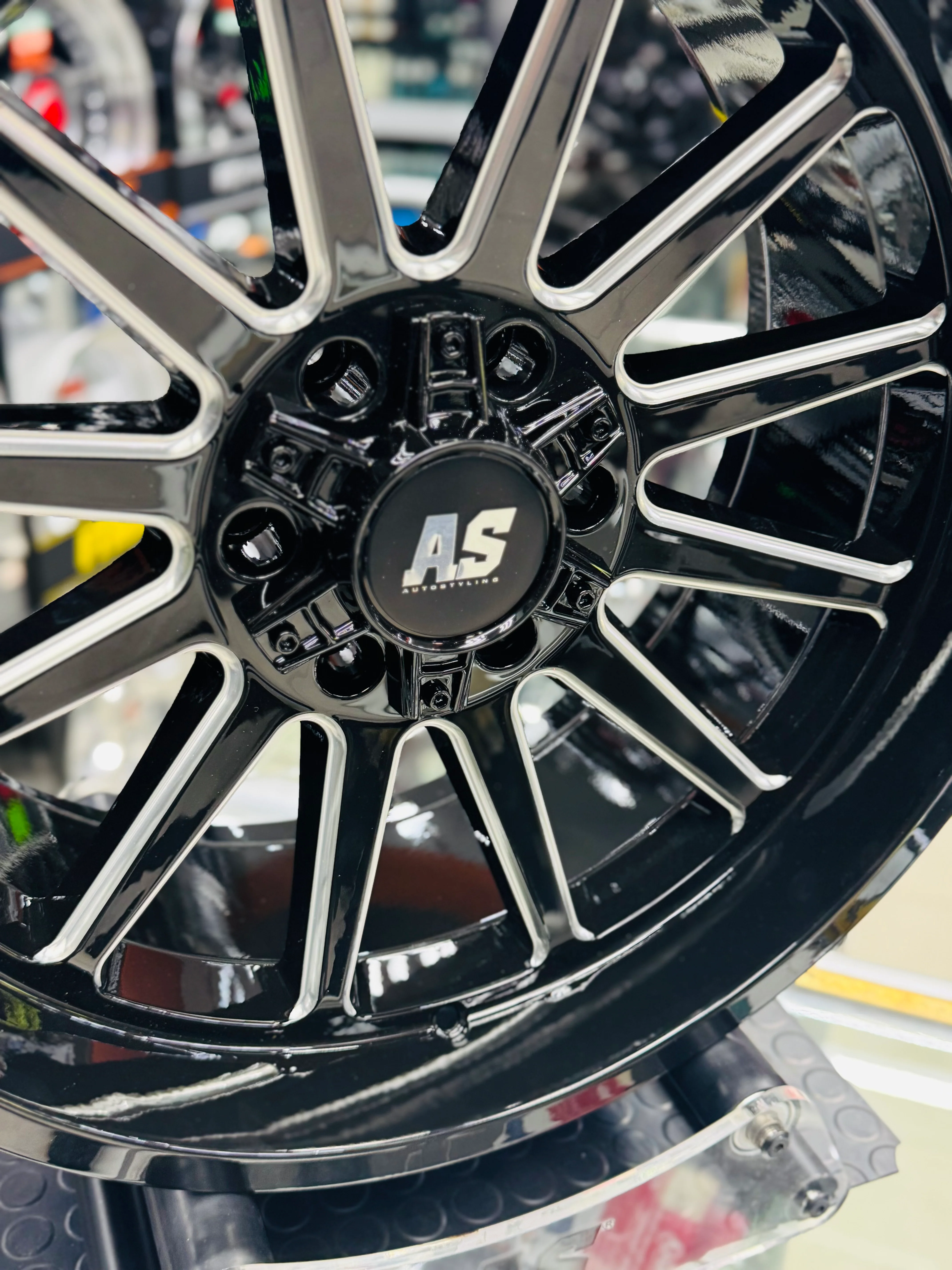 20” CONCAVO SERIES 320 GLOSS  BLACK BAKKIE RIMS 6/139 PCD - Image 6