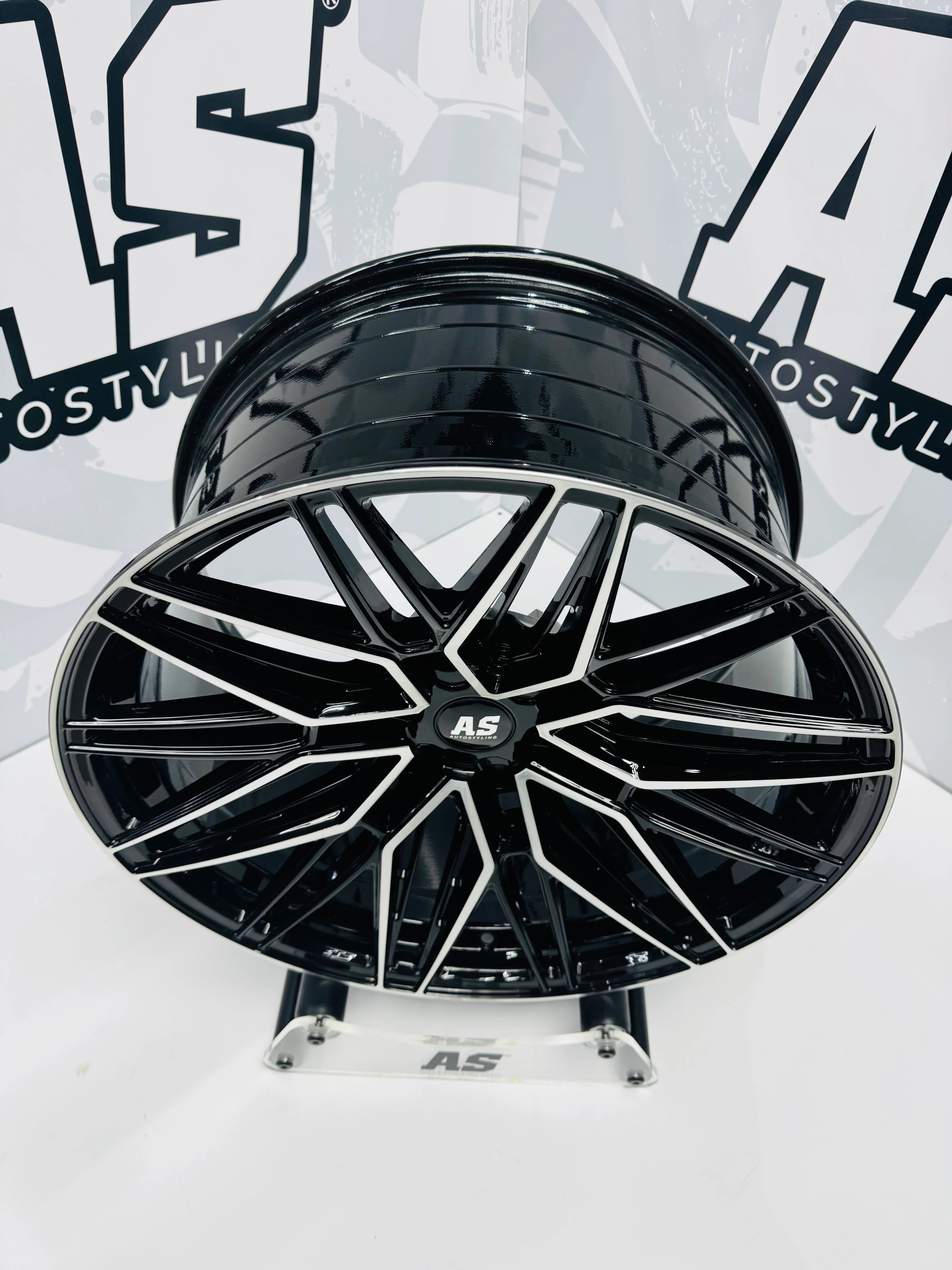 20” CONCAVO SERIES 876  BLACK MACHINE FACE   BAKKIE RIMS 6/139 PCD - Image 6