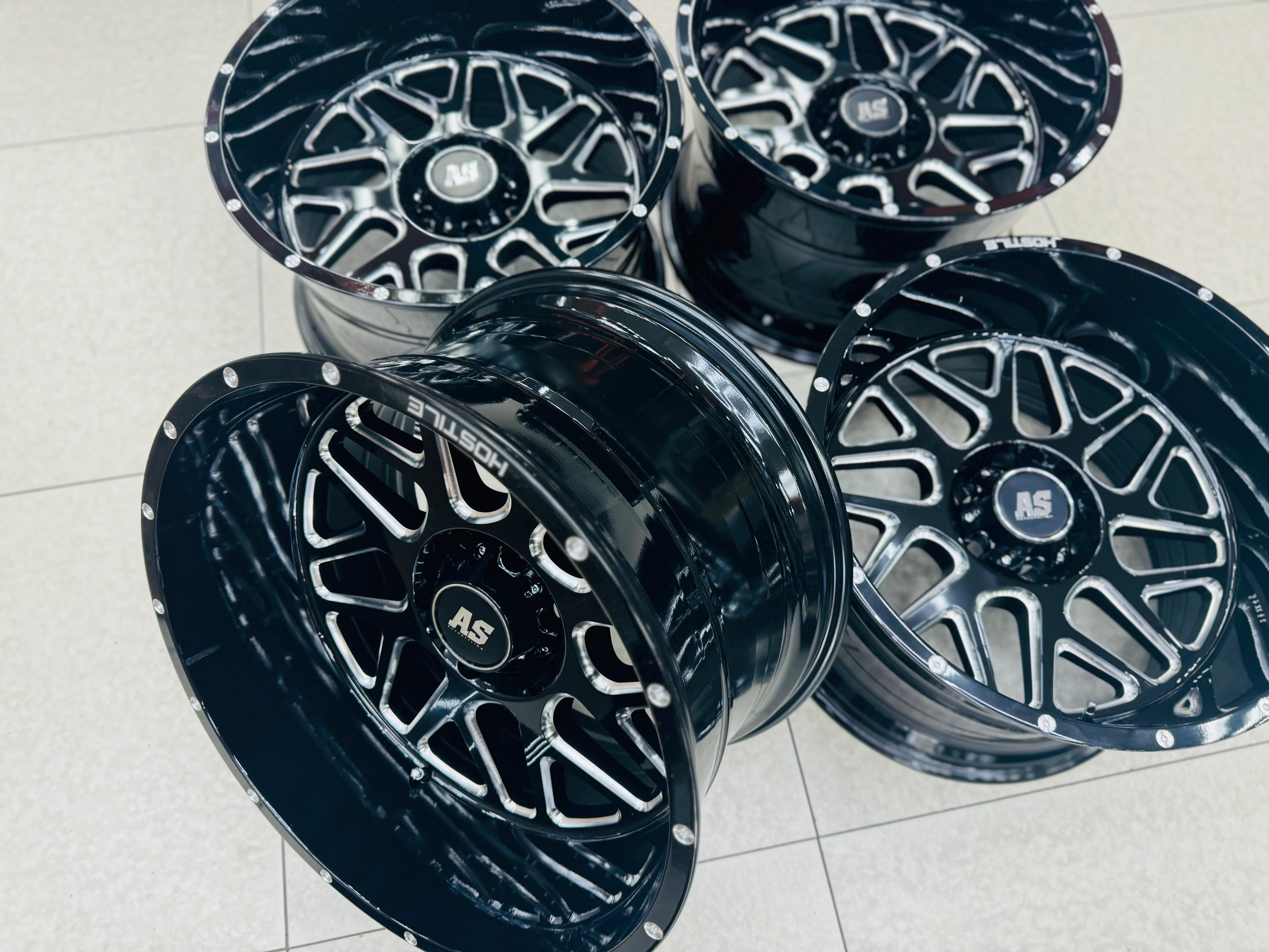 20” M7460 20X12J GLOSS BLACK - Image 6