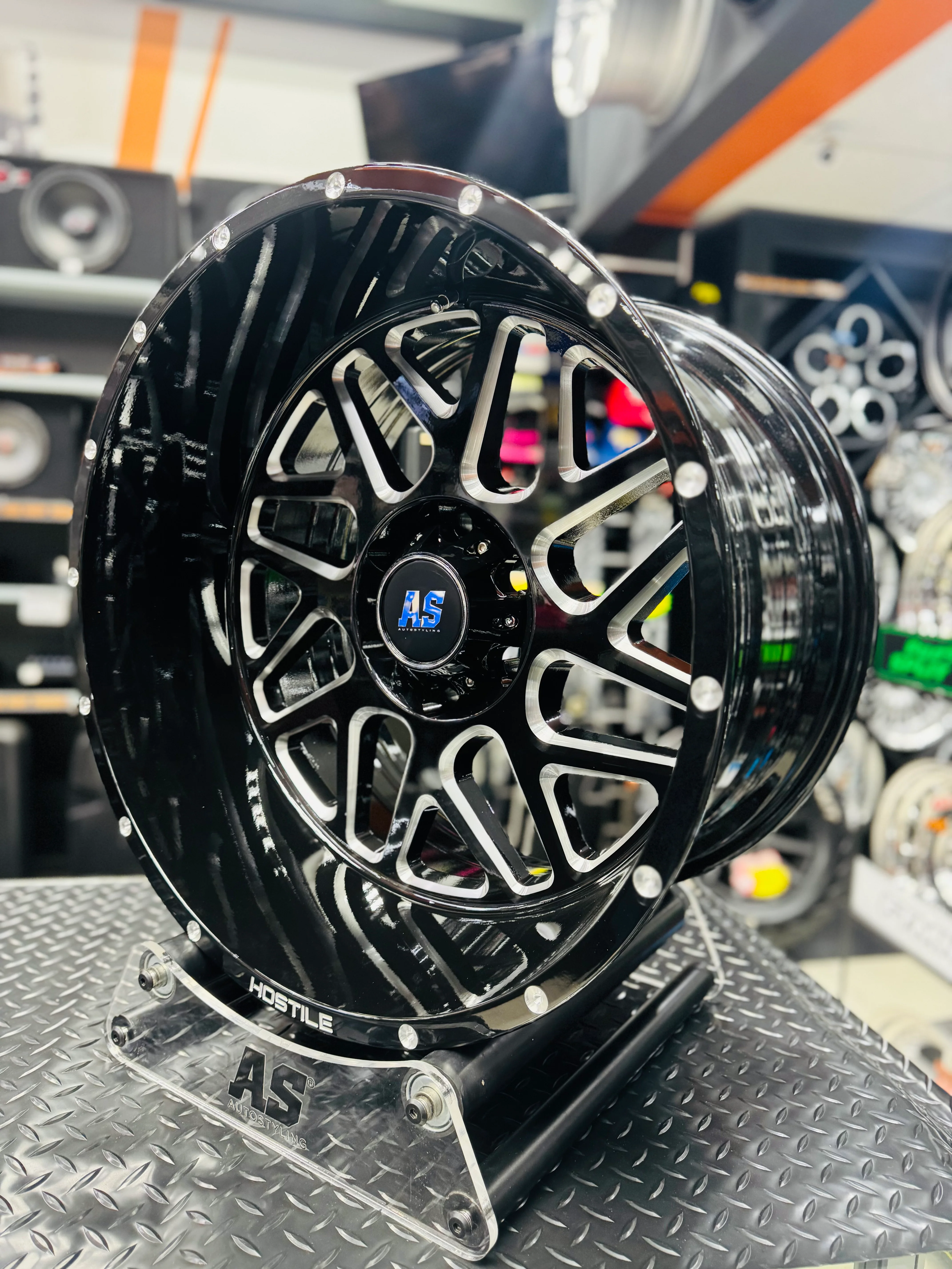 20” M7460 20X12J GLOSS BLACK - Image 9