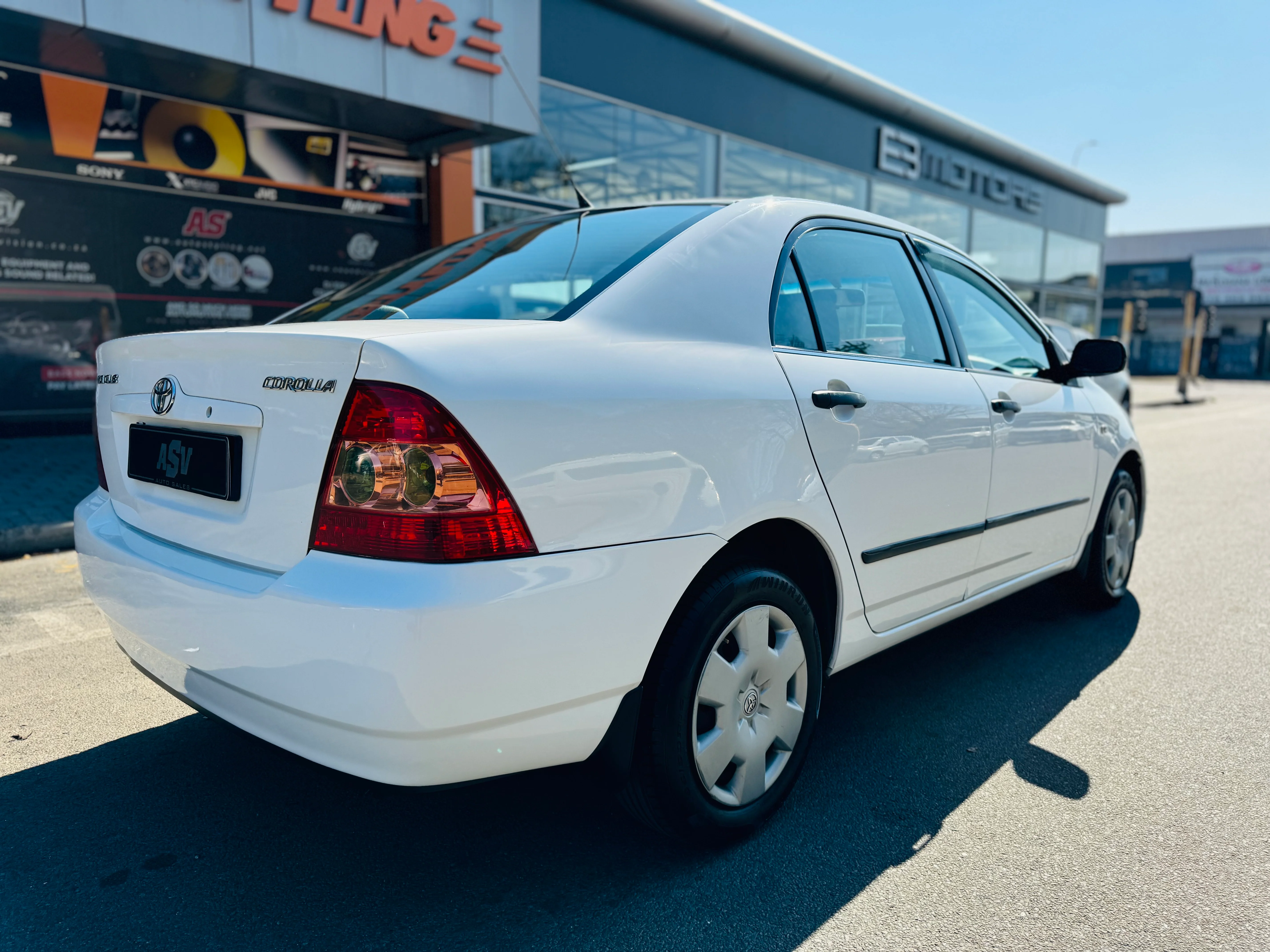2004 COROLLA 160i GLE AUTO - Image 11