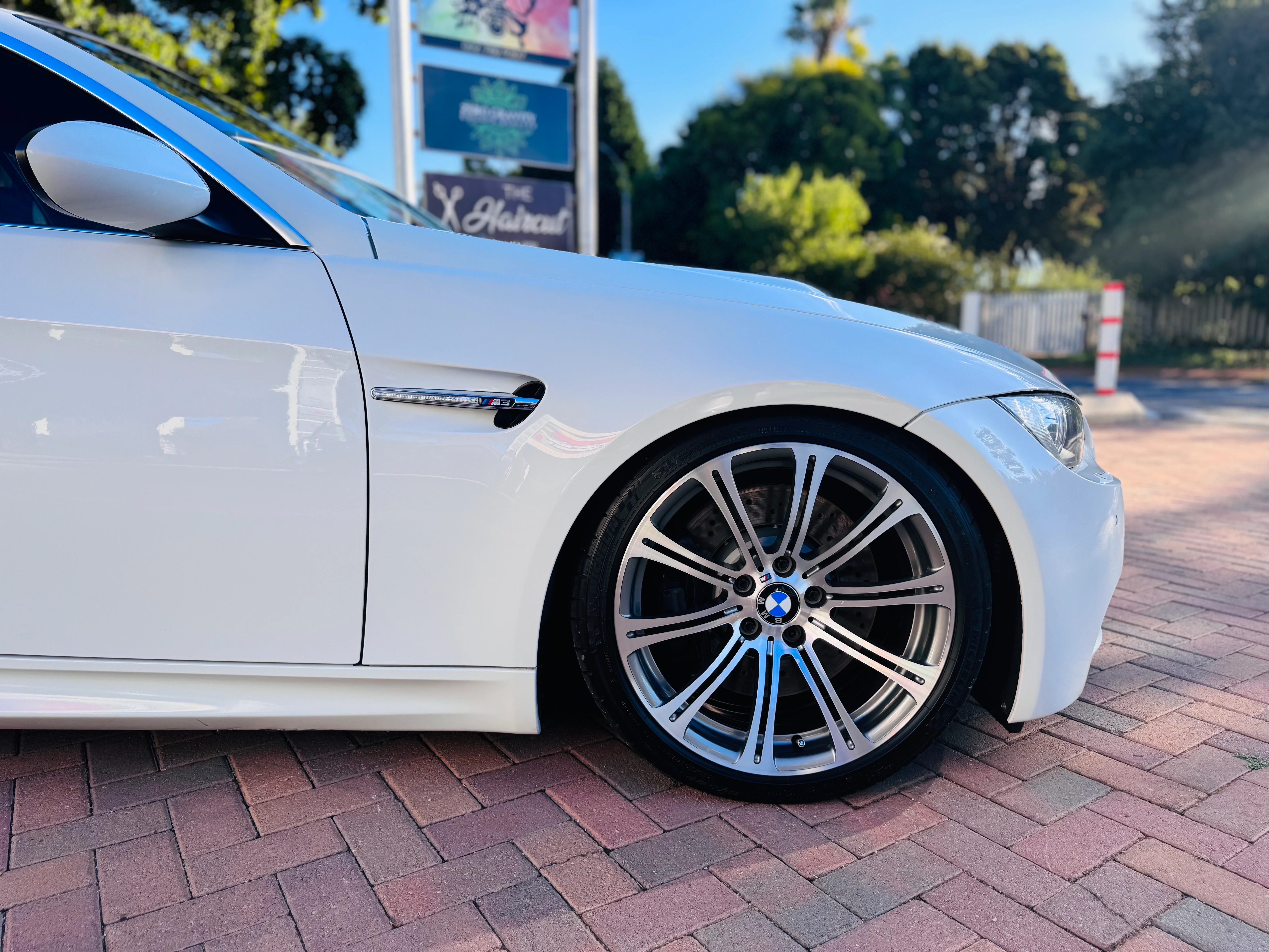 2009 E93 M3 CONVERTIBLE - Image 5