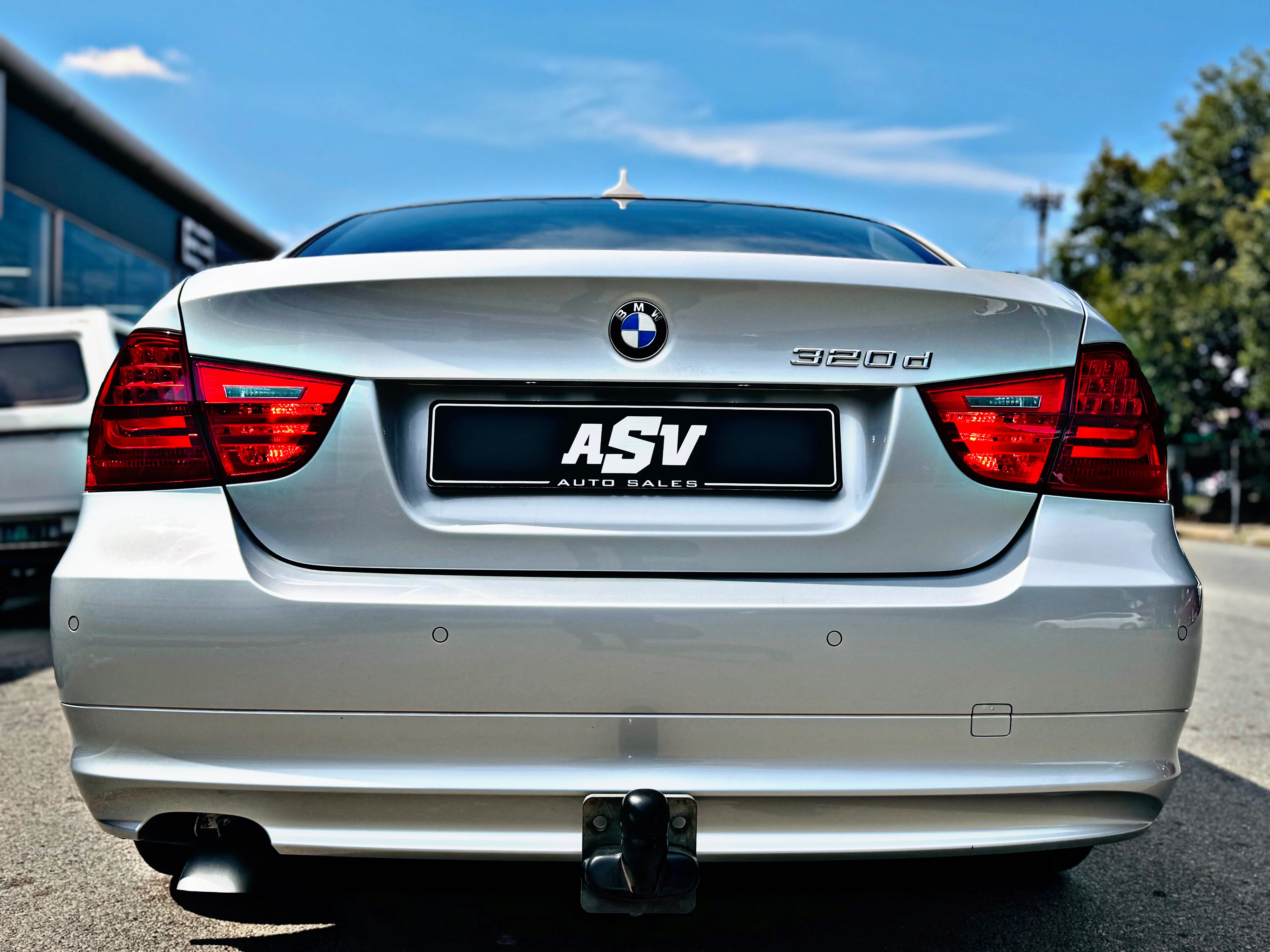 2010 E90 320D - Image 3