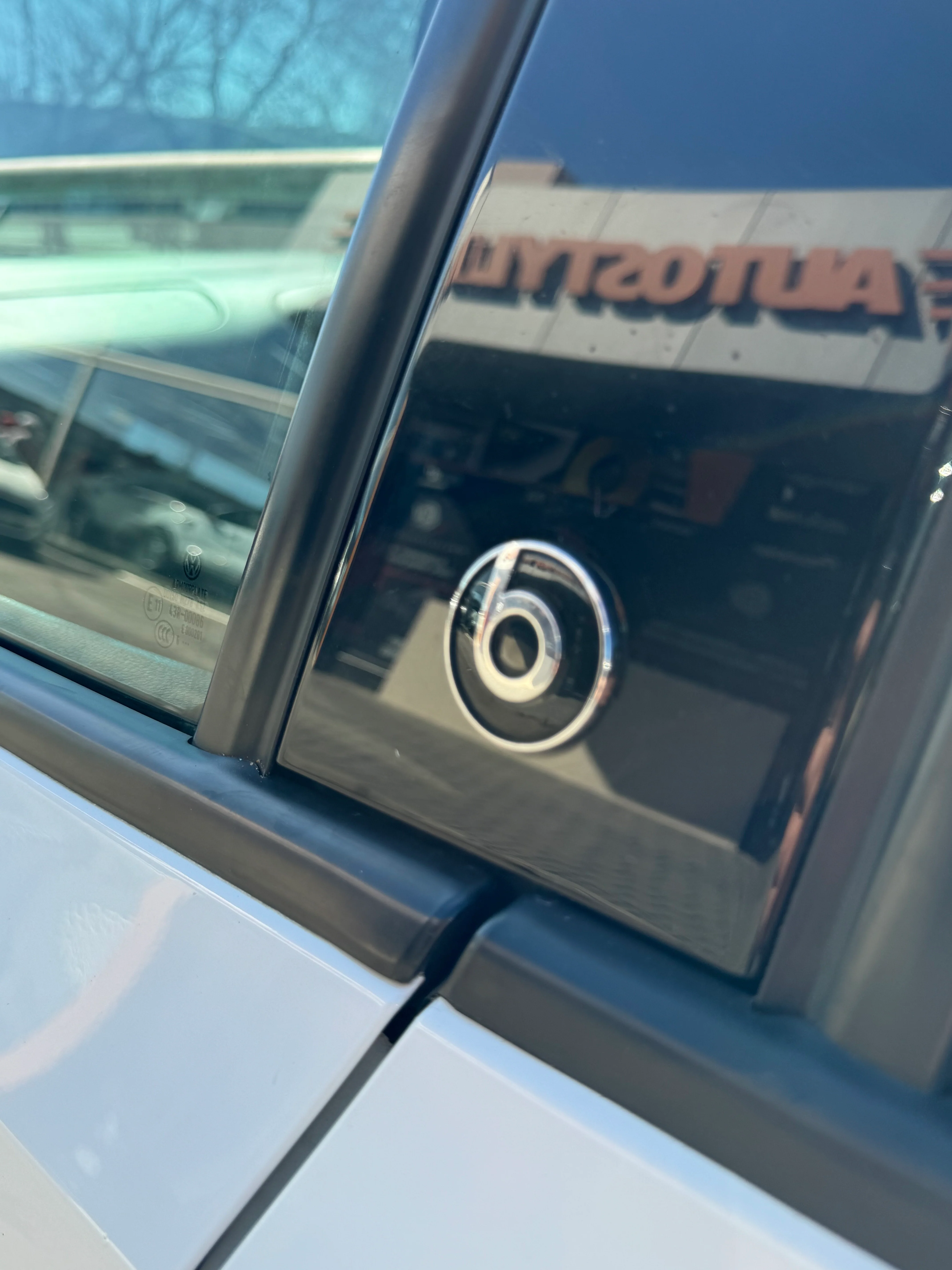 2016 POLO TSI BEATS EDITION - Image 23