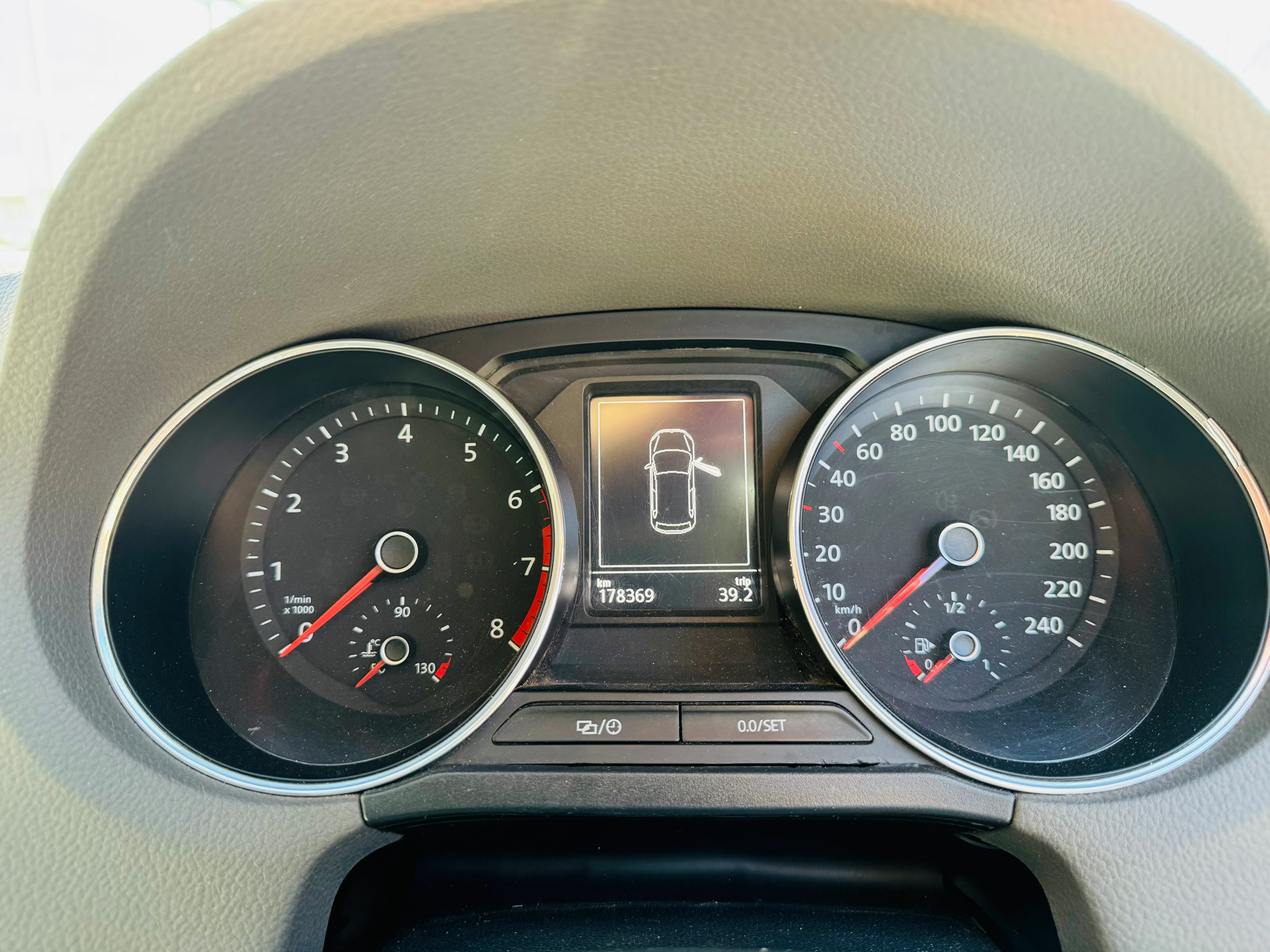 2016 POLO TSI BEATS EDITION - Image 39