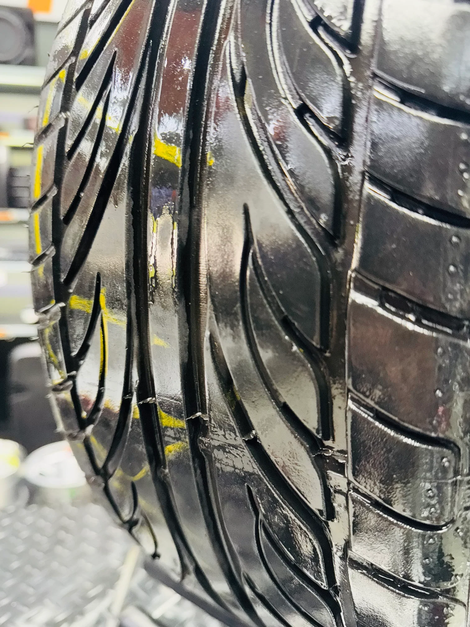 205/35/18 ACCELERA ALPHA TYRE USED 80% TREAD - Image 3