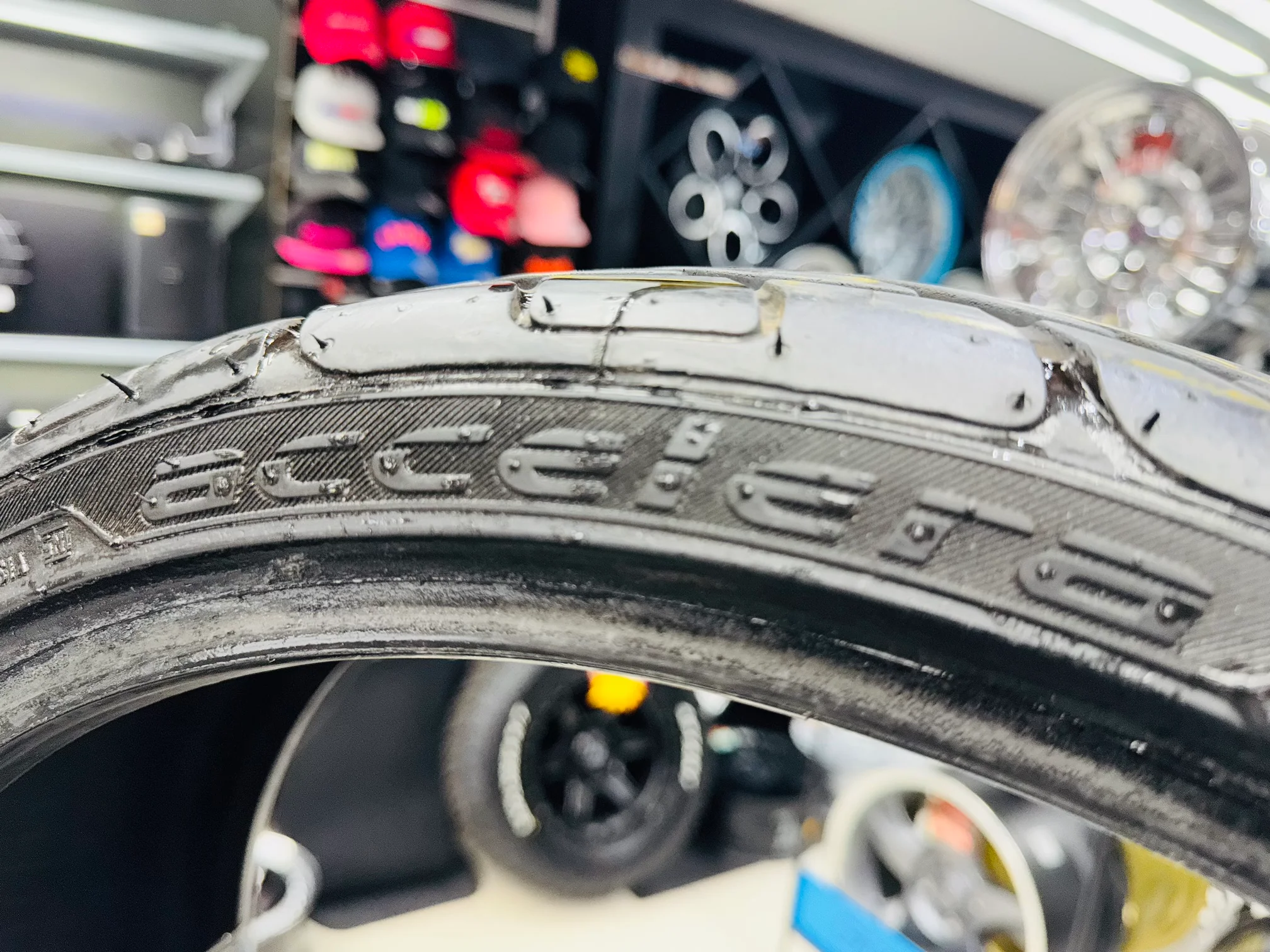 205/35/18 ACCELERA ALPHA TYRE USED 80% TREAD - Image 4