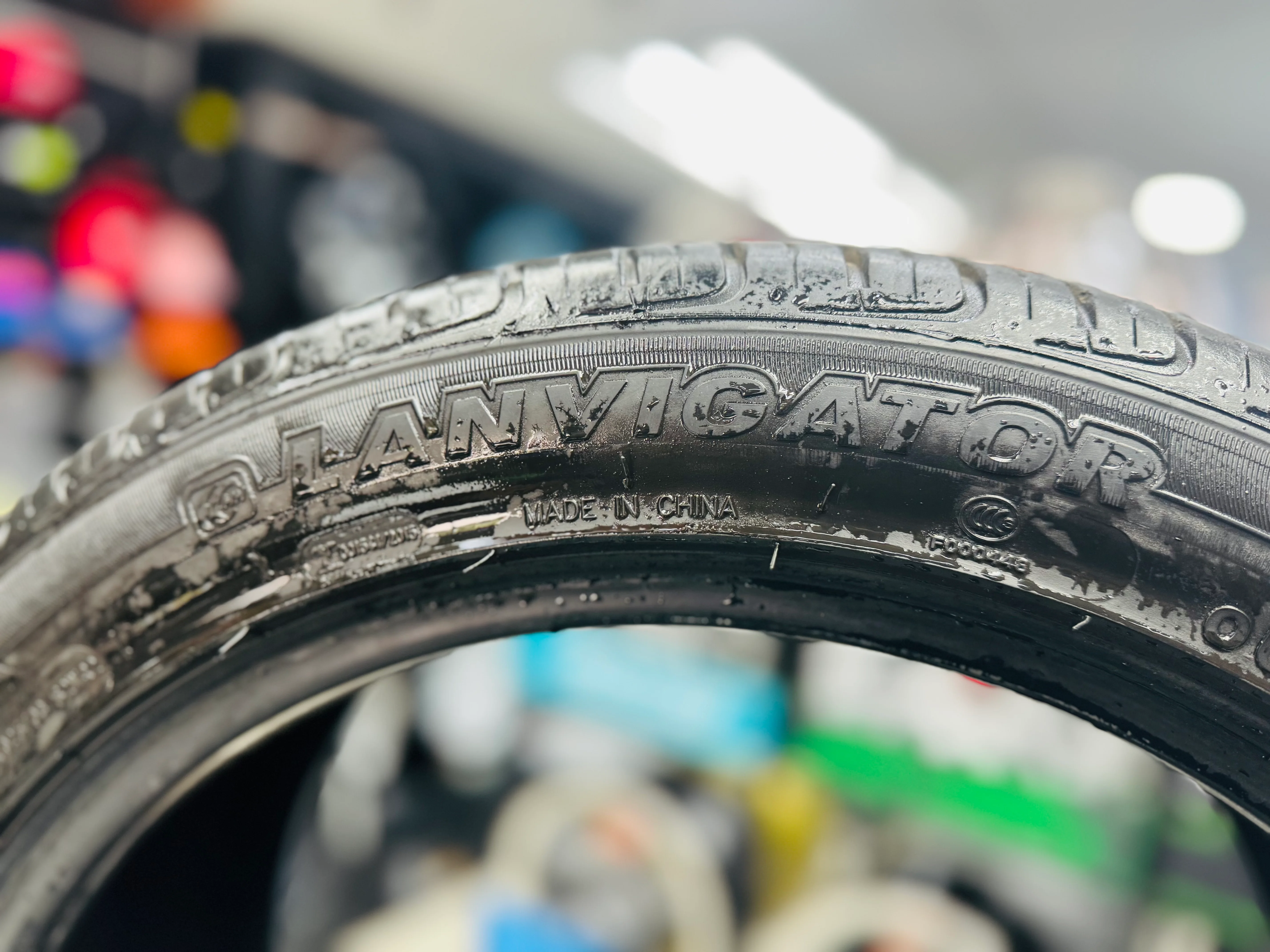 225/45/17 LAVIGATOR TYRE ( used ) 50% life 4.5mm tread - Image 2