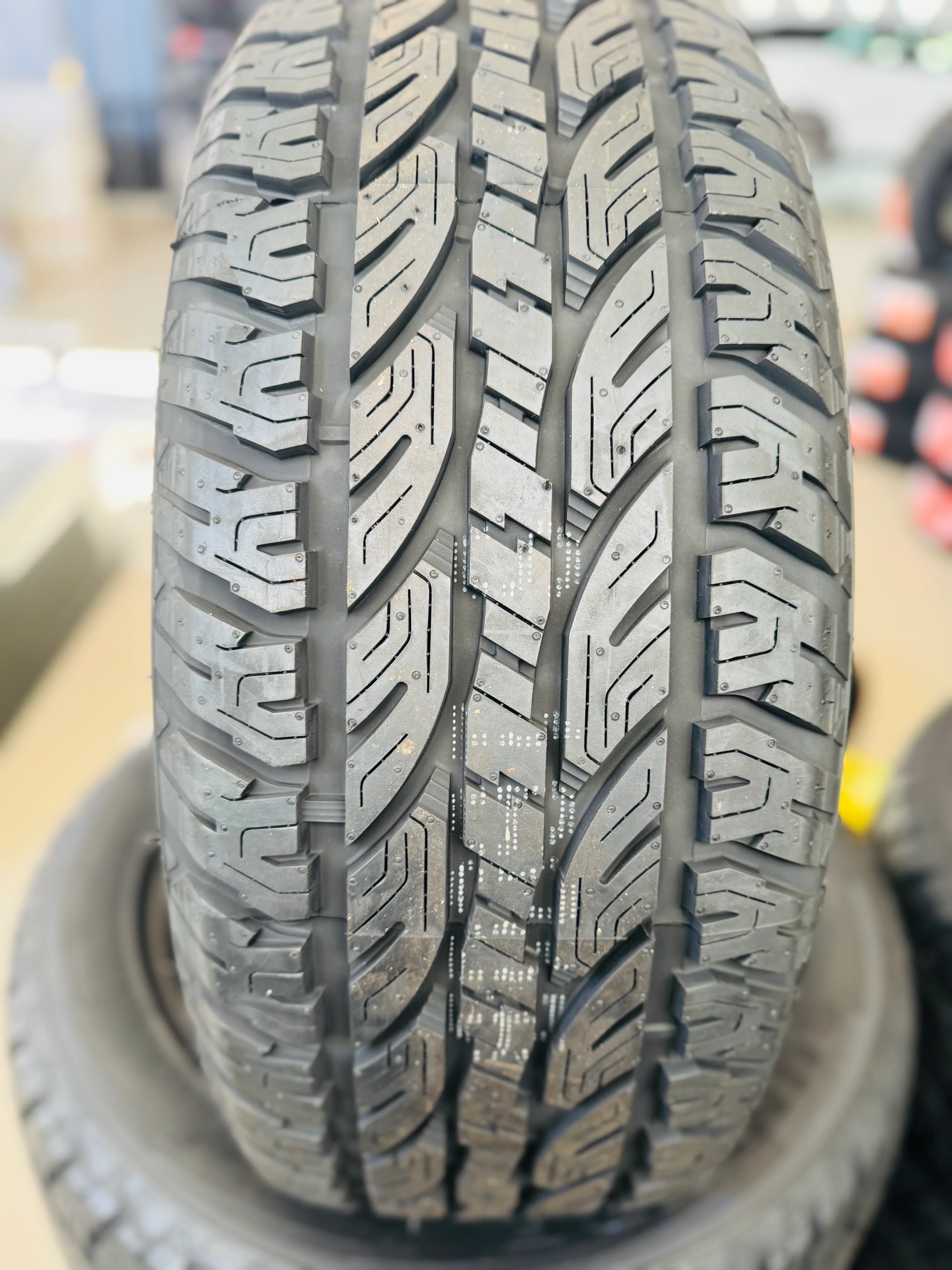 265/50/20 SUNWIDE DUREVOLE A/T TYRE WHITE LETTER - Image 6