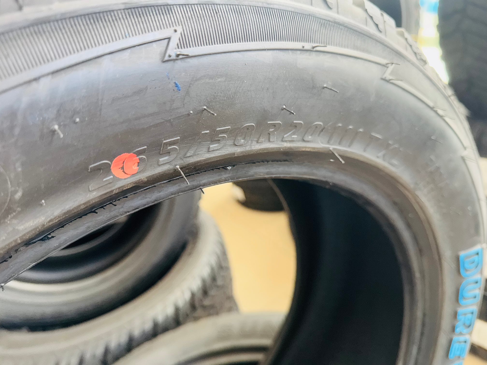 265/50/20 SUNWIDE DUREVOLE A/T TYRE WHITE LETTER - Image 8