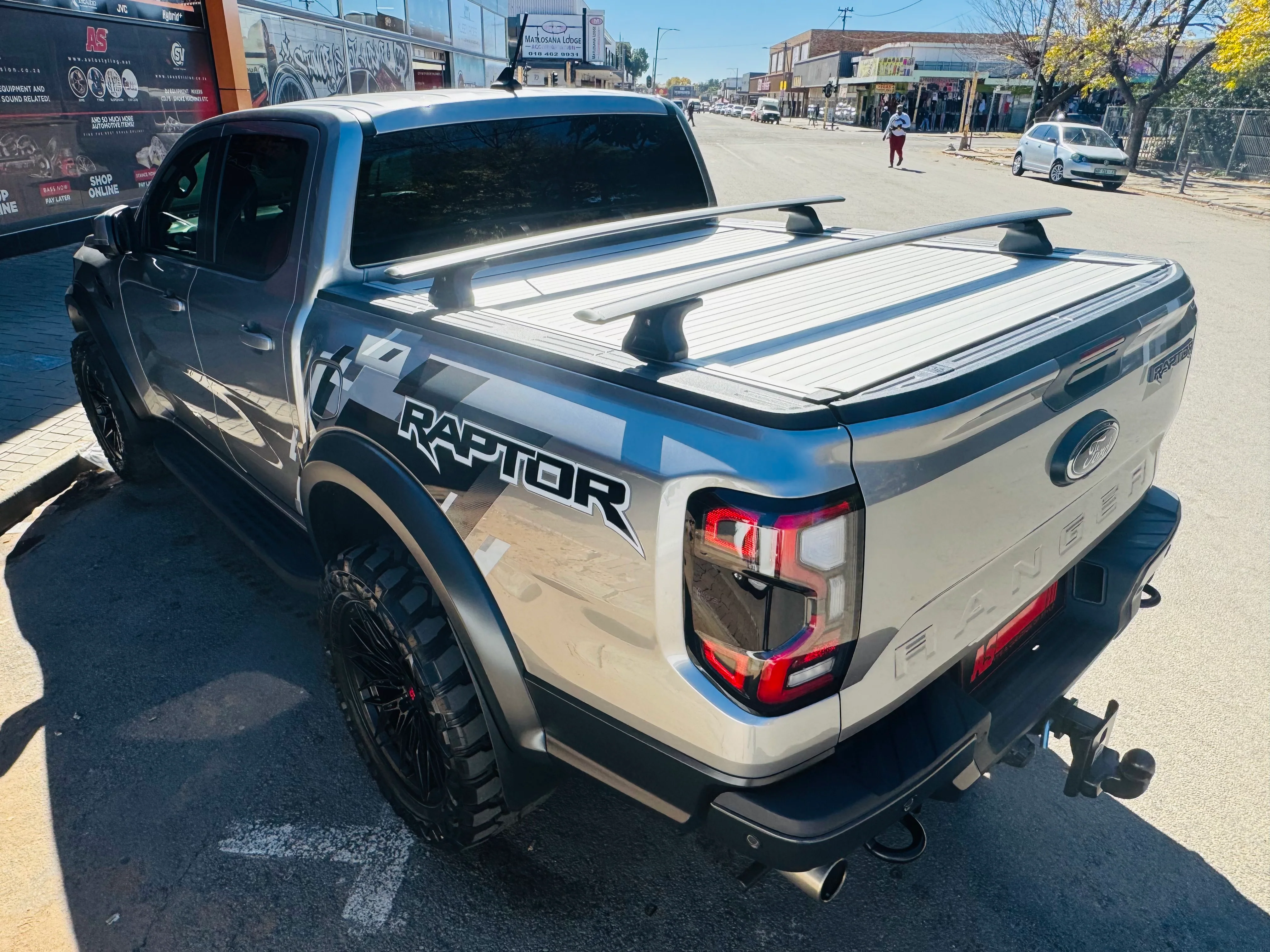 AR-Line cross BAR FOR MOST BAKKIES - Image 10