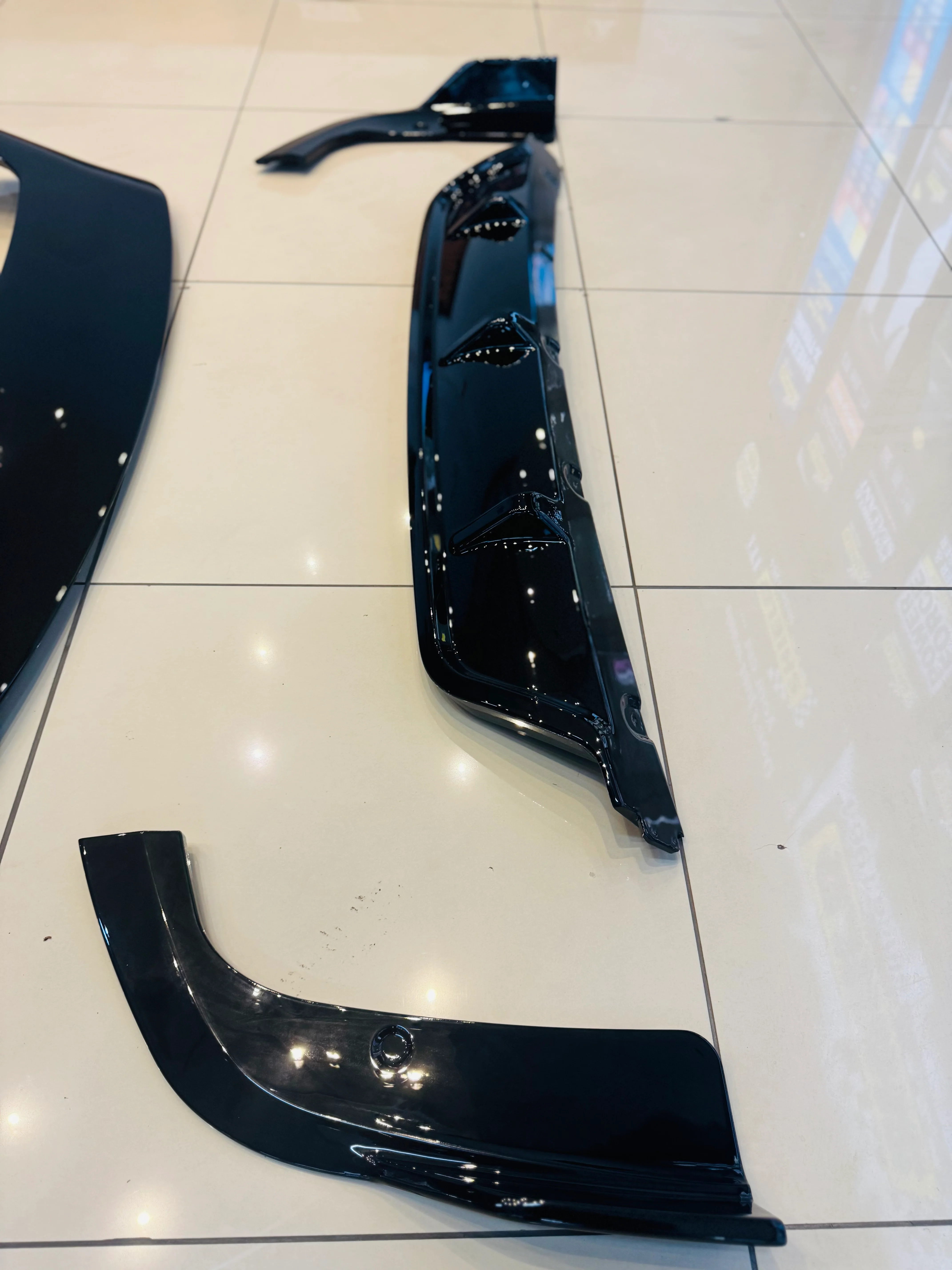 BM X5 G05 FACELIFT 2023+ BLK WARRIOR KIT BIG WING - Image 5
