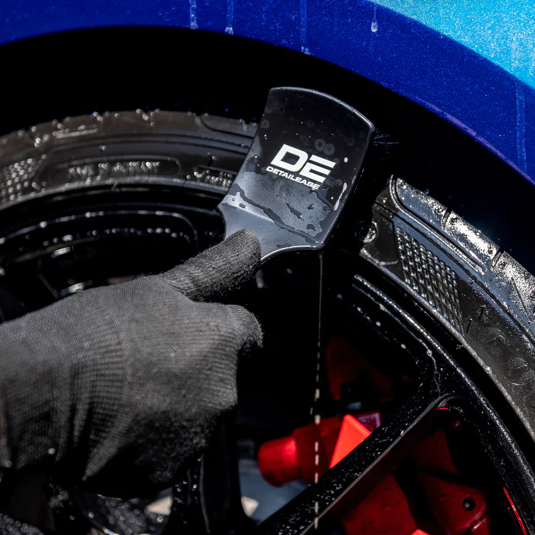 DETAILEASE TYRE & PLASTIC BRUSH - Image 6