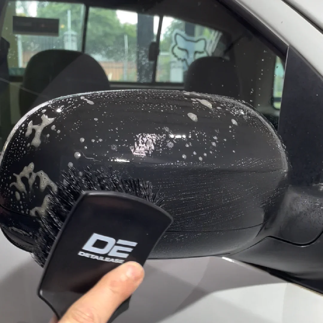 DETAILEASE Trim Prep - Plastic & Rubber Cleaner - Image 6