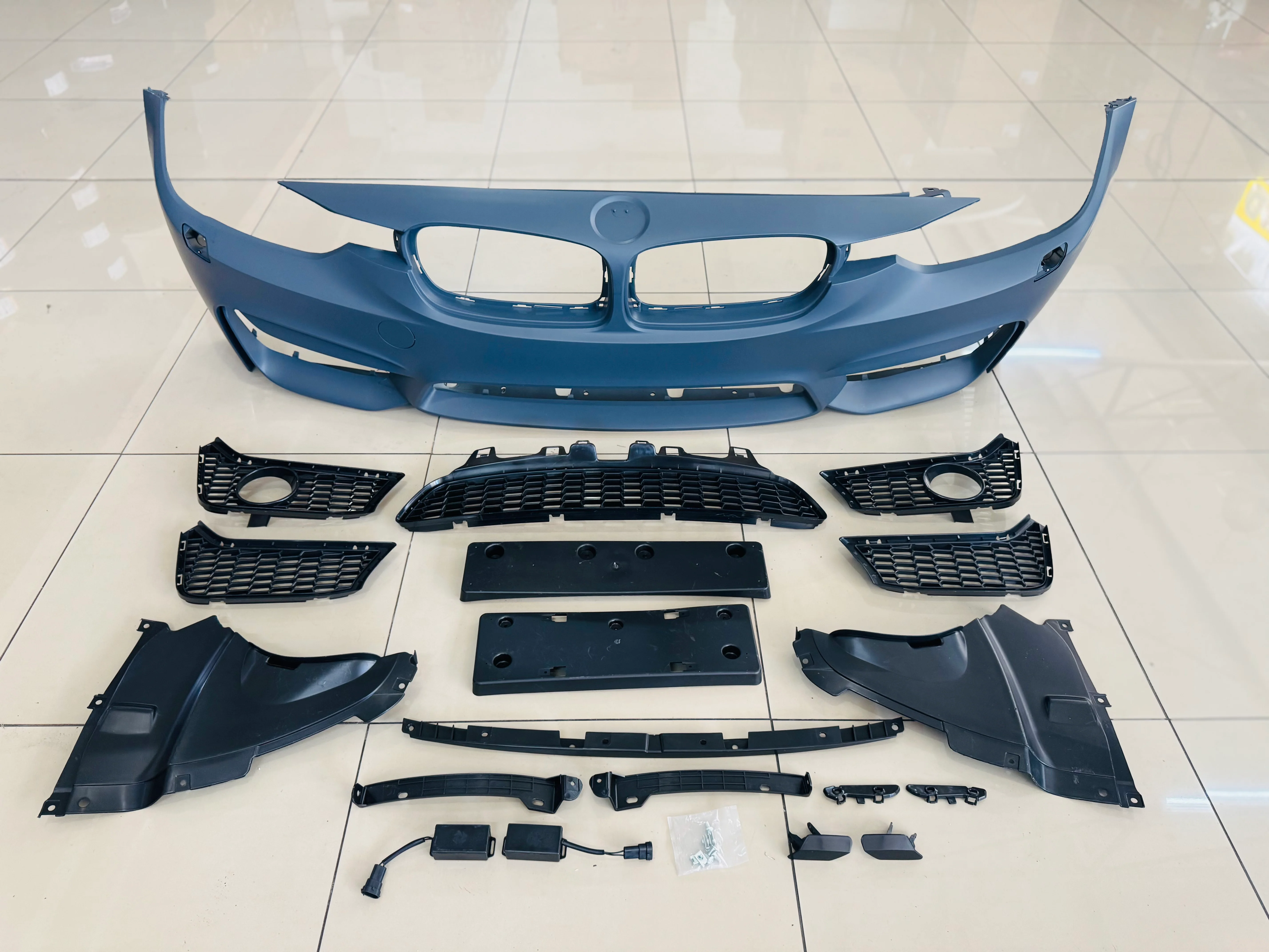 F30 M3 BUMPER CONVERSION fog light compatible & non fog light compatible - Image 4