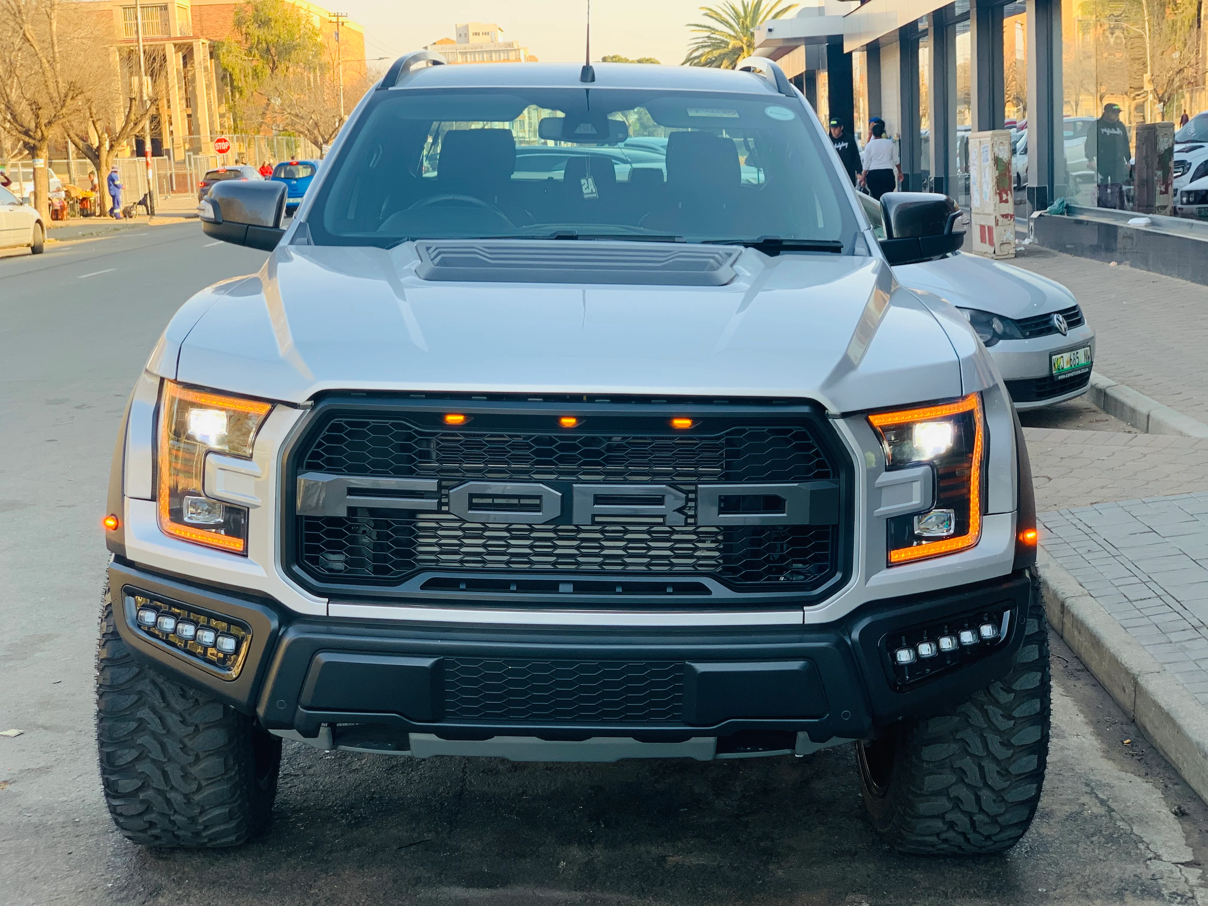 FORD RANGER T6 /T7 to F150 RAPTOR - Image 18