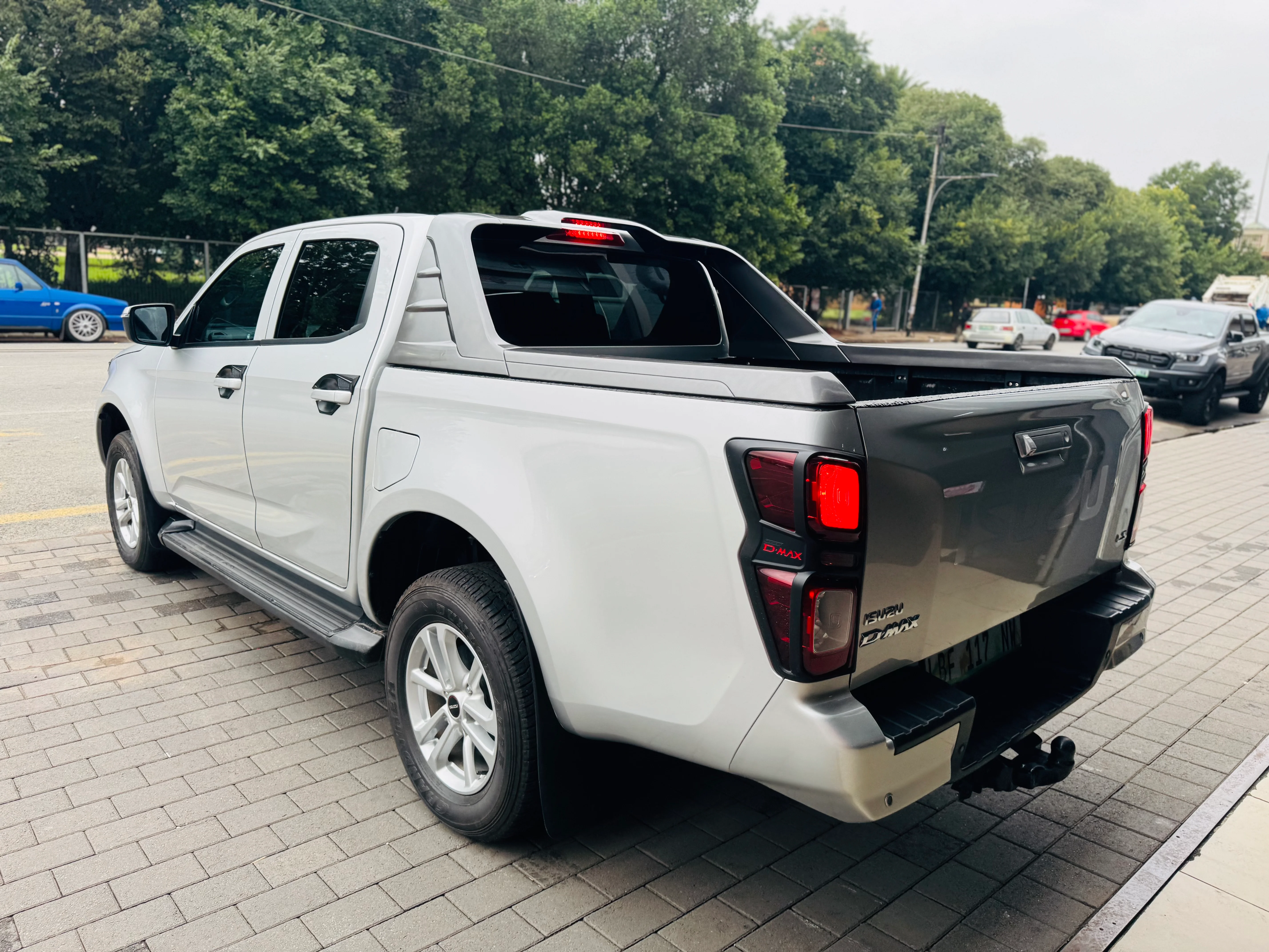 ISUZU 2022+ vcross look OEM Style Sports Roll Bar - Image 5