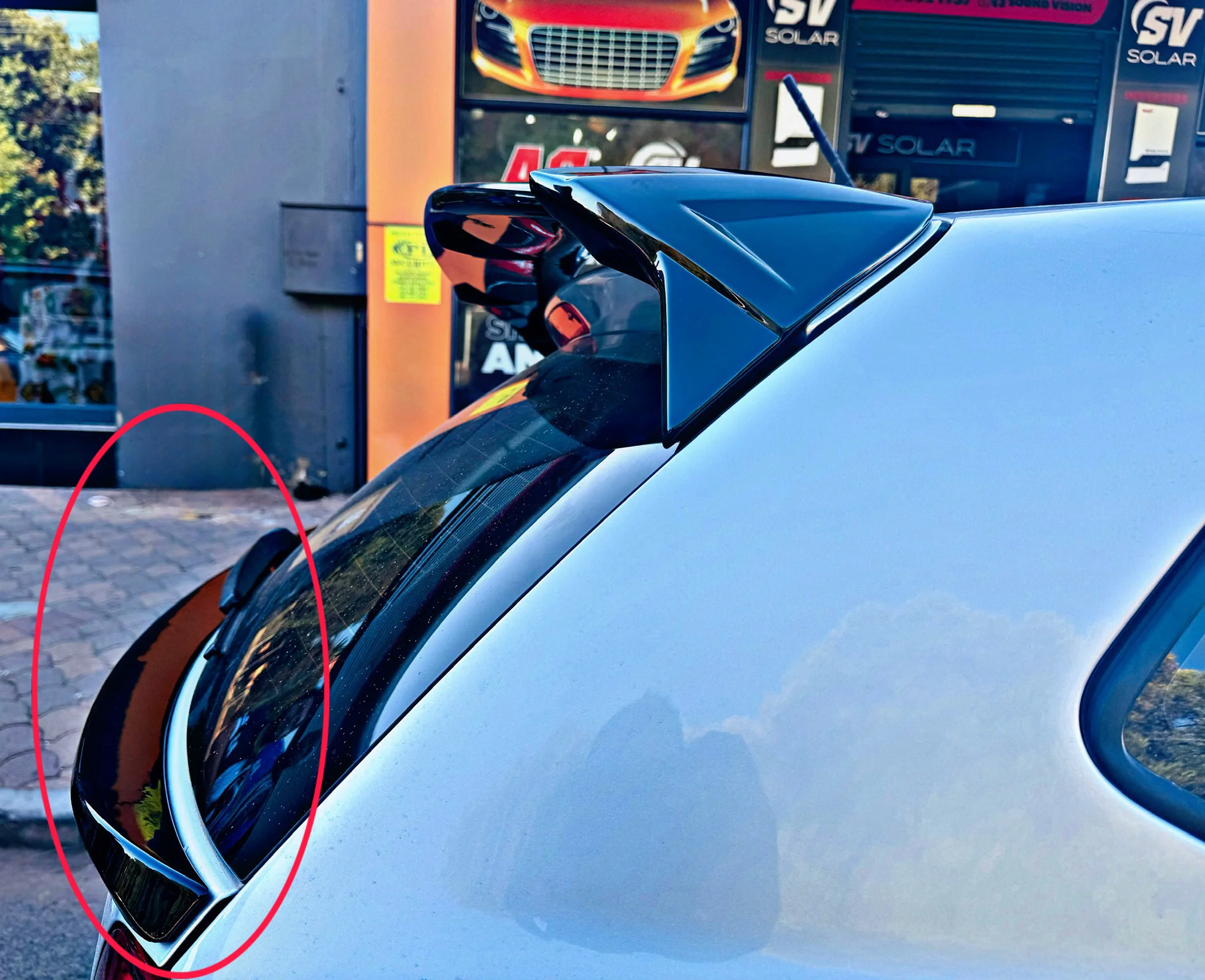 Polo 6 MID BOOT SPOILER - Image 3