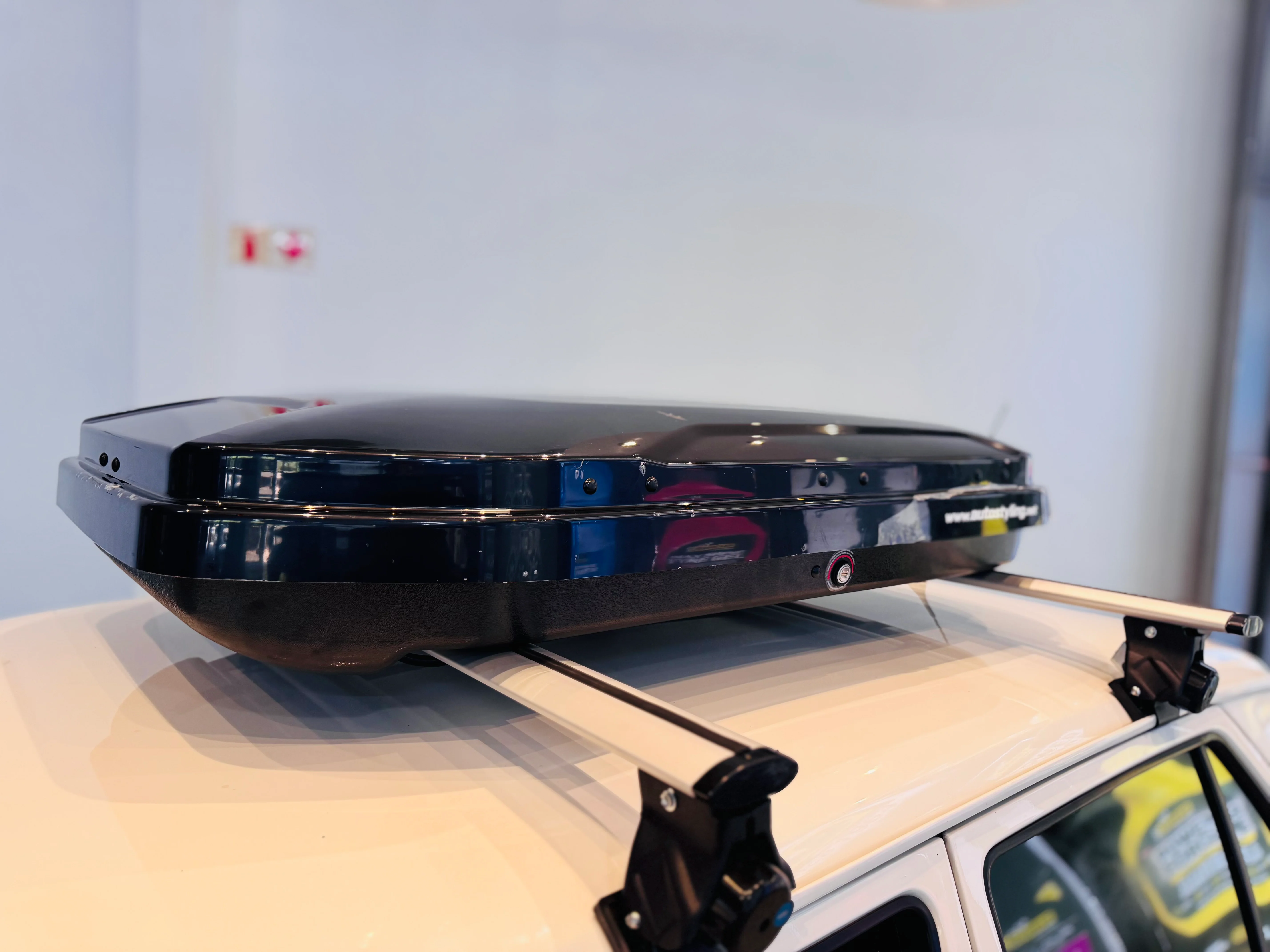 ROOF BOX 300L ABS PLASTIC - Image 10