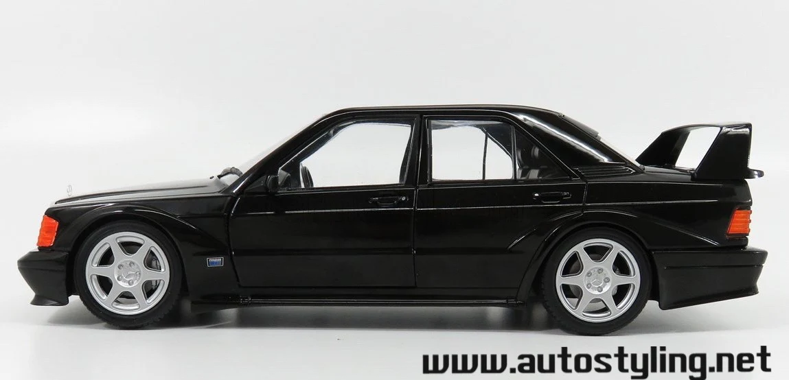 SOLIDO 1:18 SCALE MODEL CAR MERCEDES 190E EVO2 - Image 6
