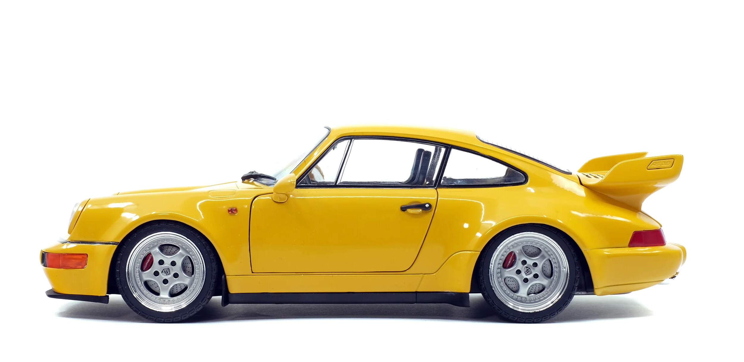 SOLIDO 1:18 SCALE MODEL CAR PORSCHE 911/964 RS3.8 1990 - Image 10