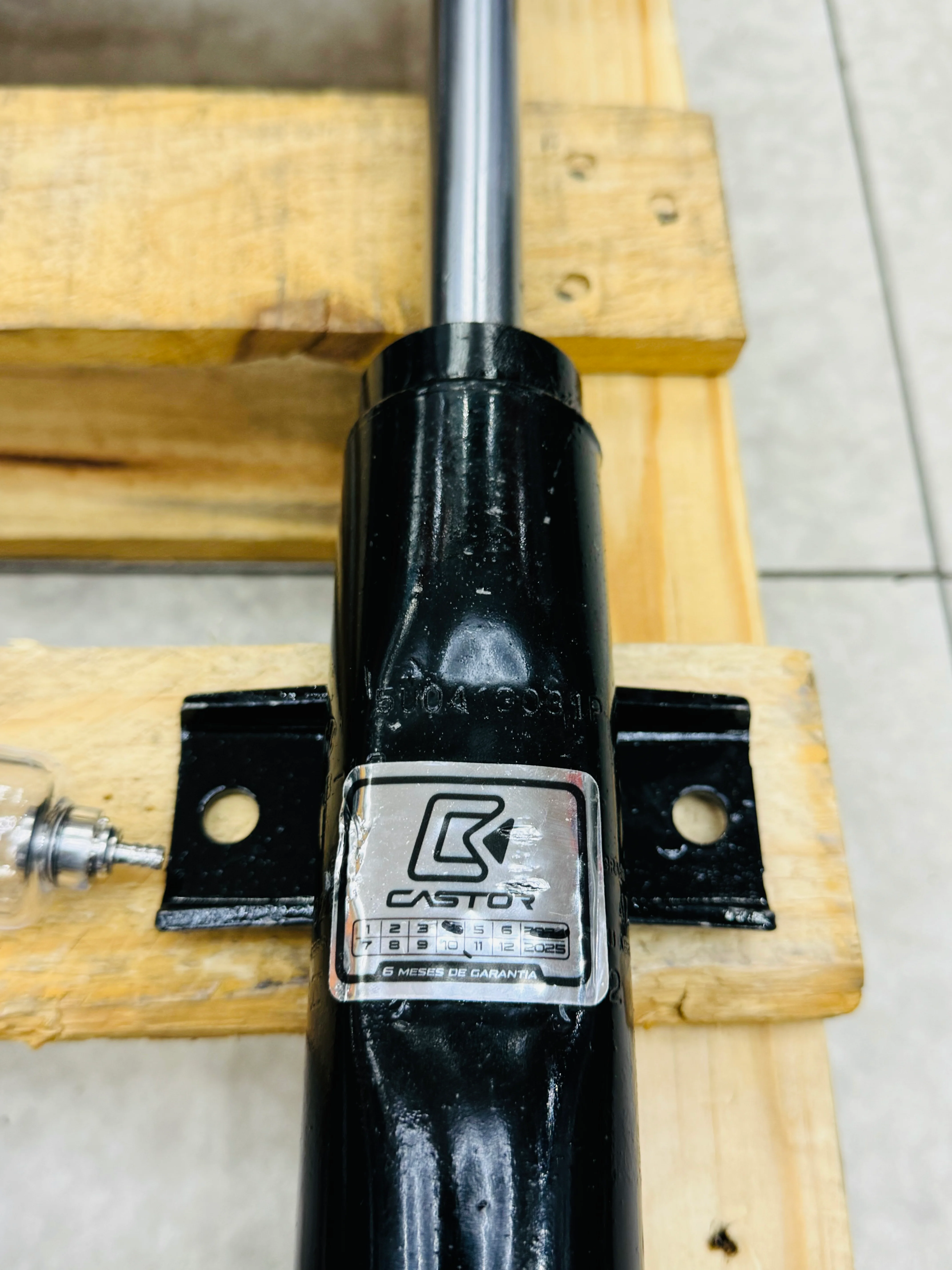 CASTOR BLUETOOTH AIR SUSPENSION FOR POLO - Image 9