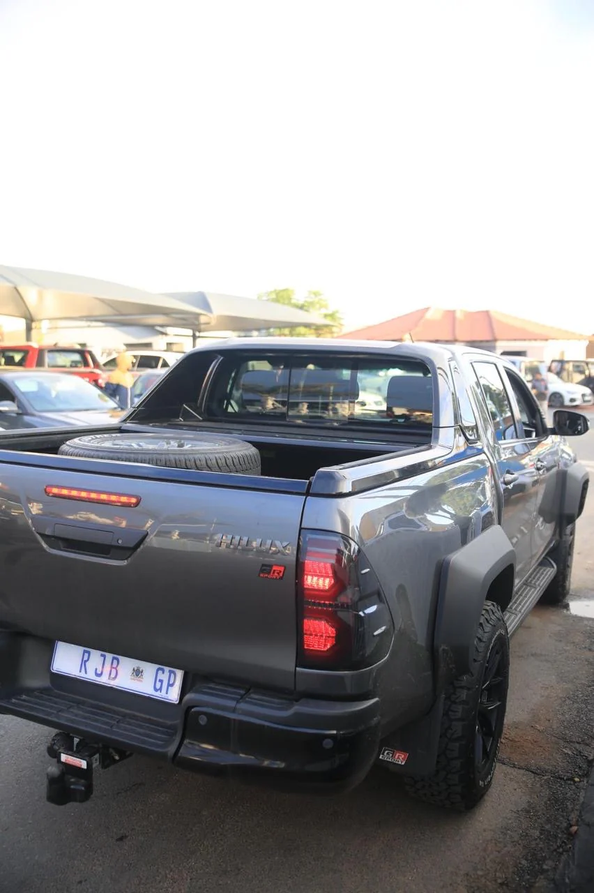 Toyota Hilux (15-20) GR Sport Style Conversion Body Kit Including Headlights & Taillights - Image 29