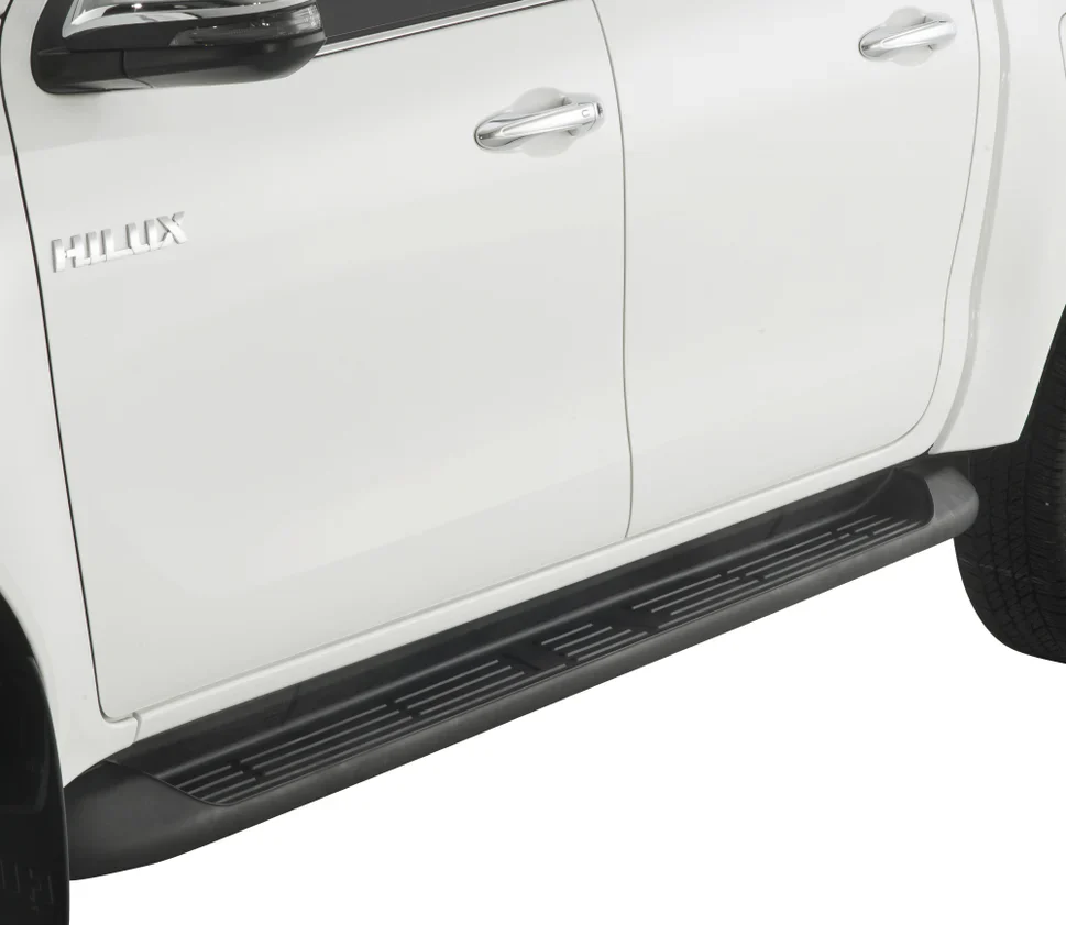 TOYOTA HILUX 2016+ DOUBLE CAB SIDE STEPS BRAND NEW - Image 3