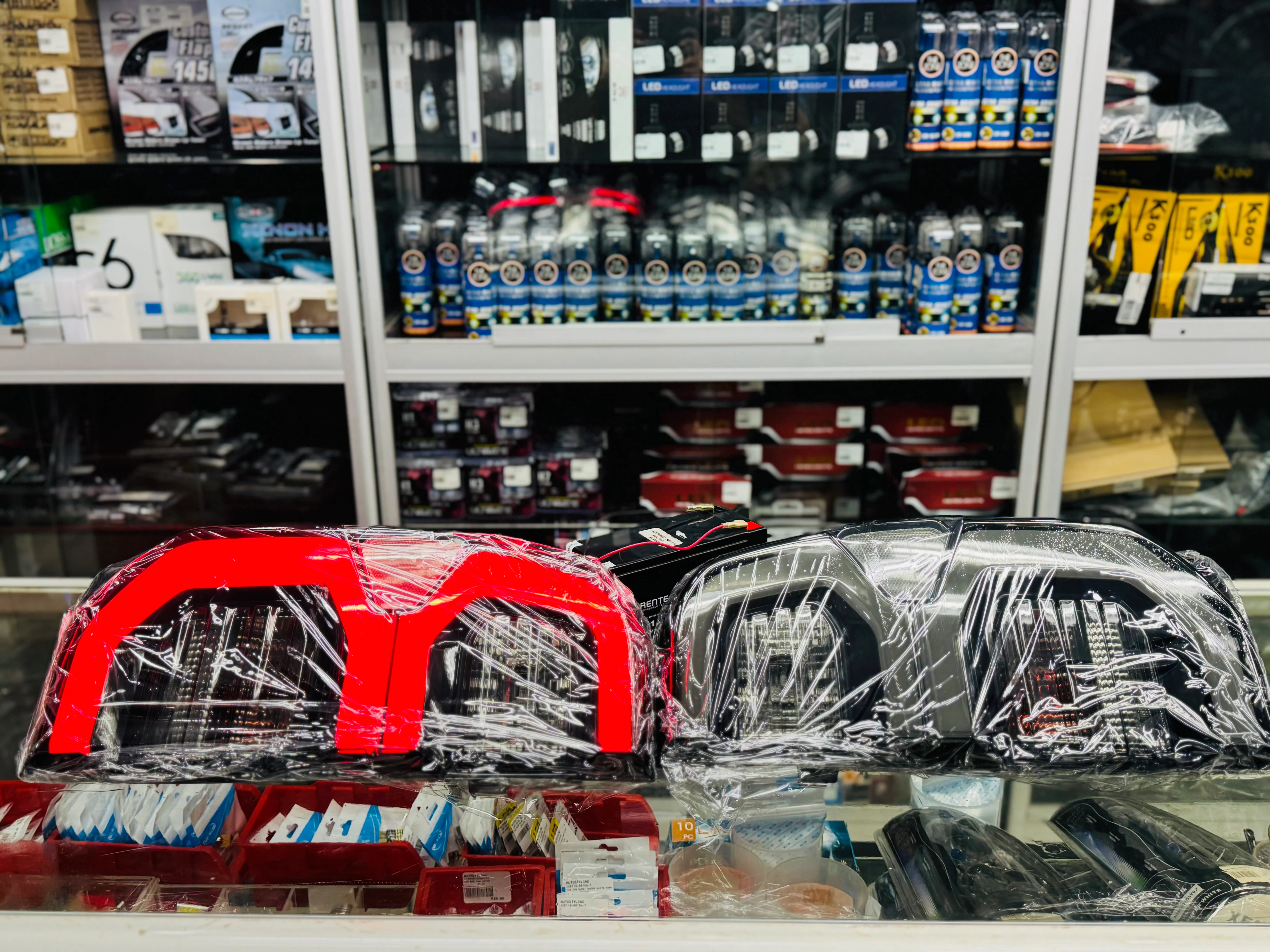 Toyota Hilux GD6 upgrade original  Vland Tail Lights With Dynamic Welcome Lighting FULL BLACK - Image 5