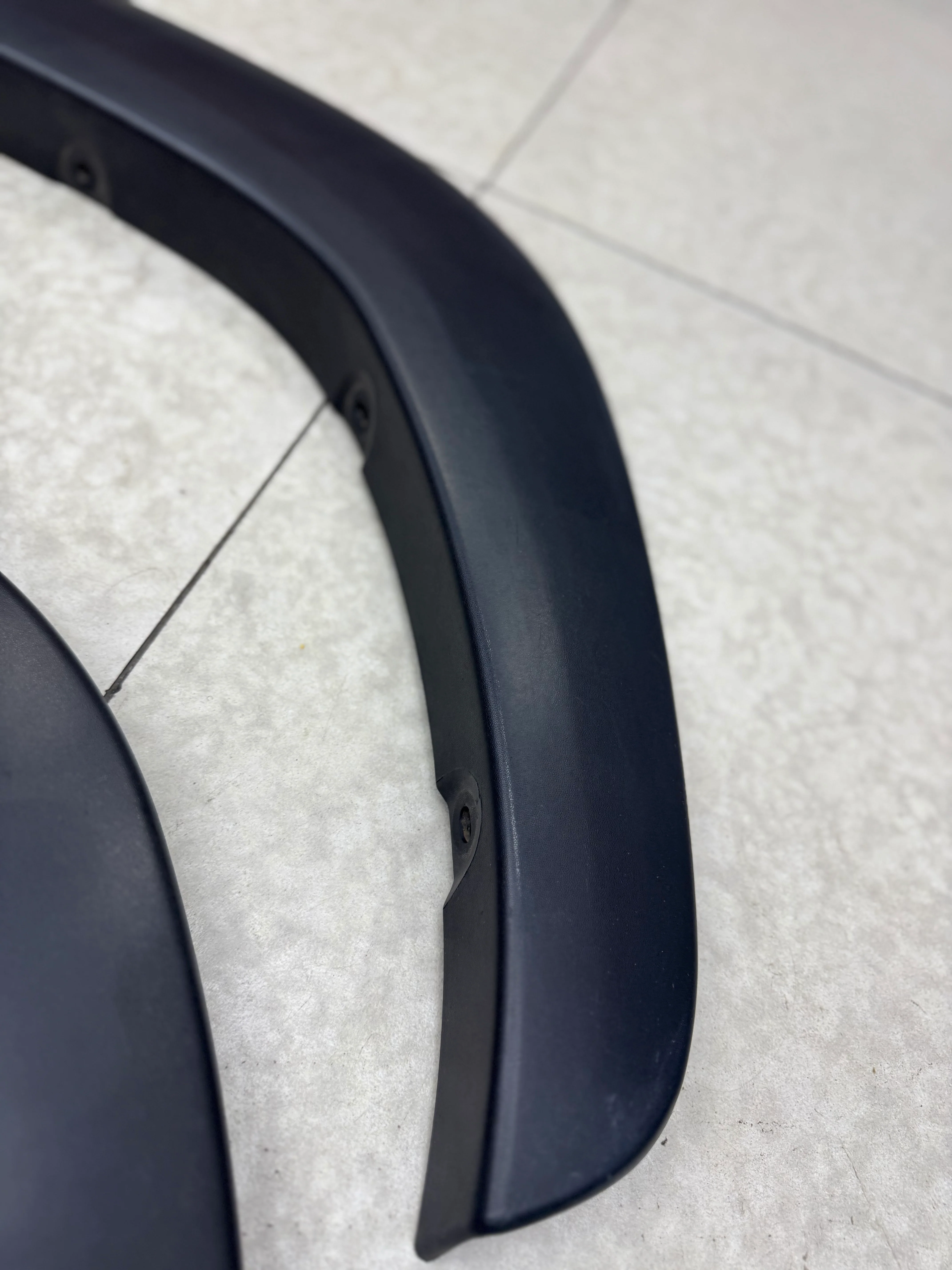 TOYOTA HILUX REVO 2016+ PREOWNED WHEEL ARCHES - Image 9