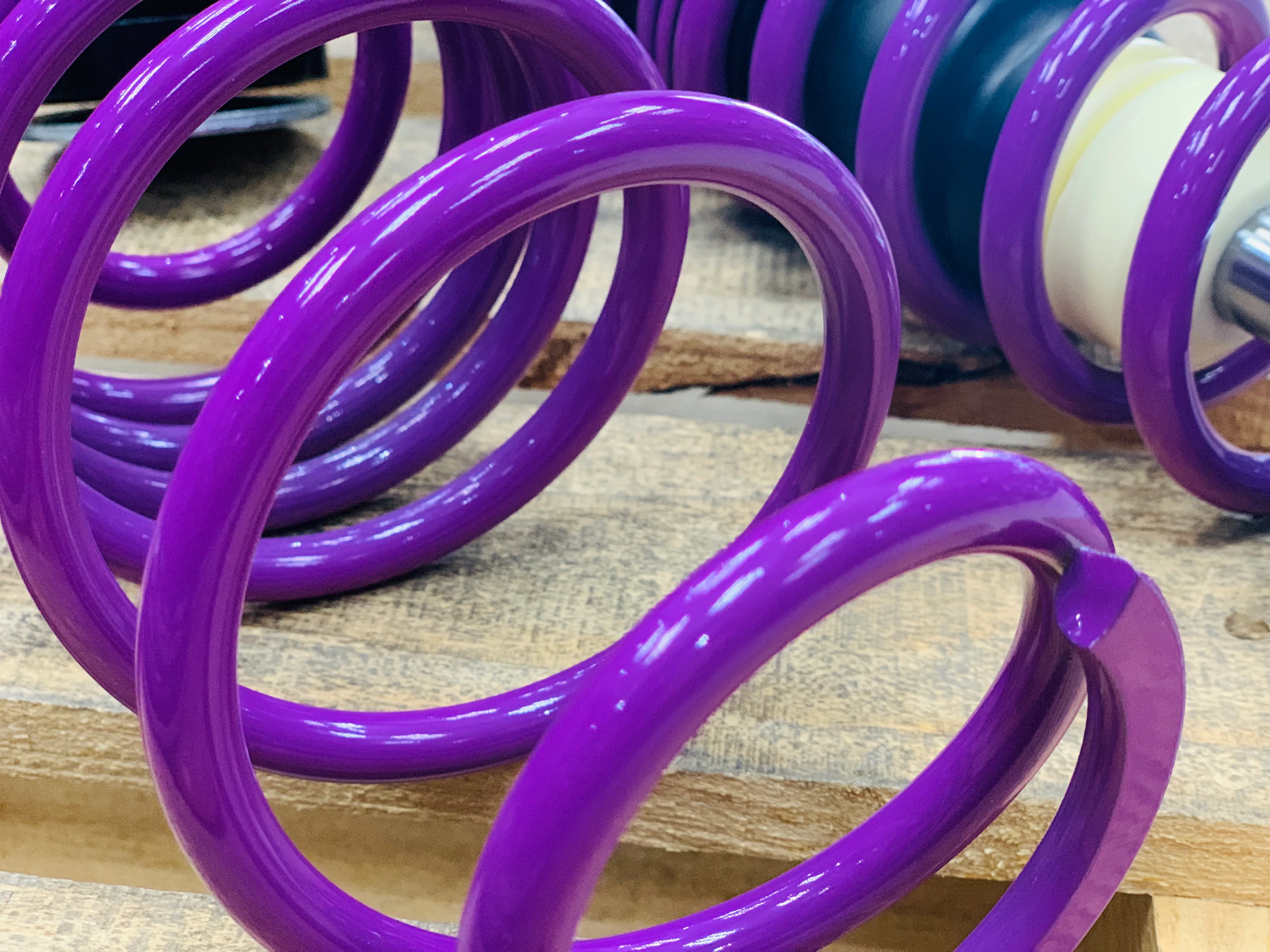 ULTRA VIOLET  COILOVERS VW POLO 6 R/TSI/VIVO PURPLE - Image 4