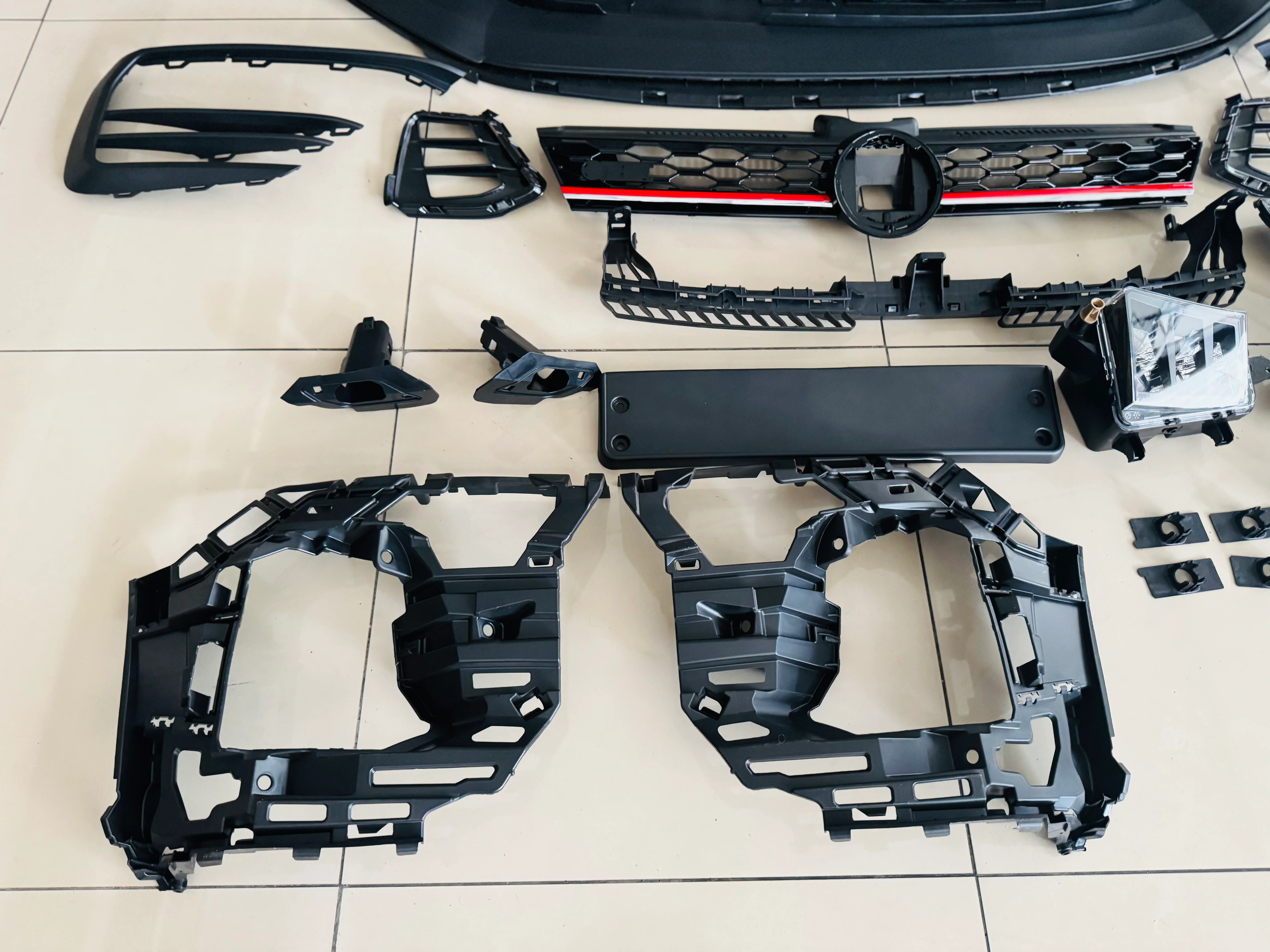 VW GOLF mk7 to mk7.5 gti BUMPER KIT UPGRADE - Image 15