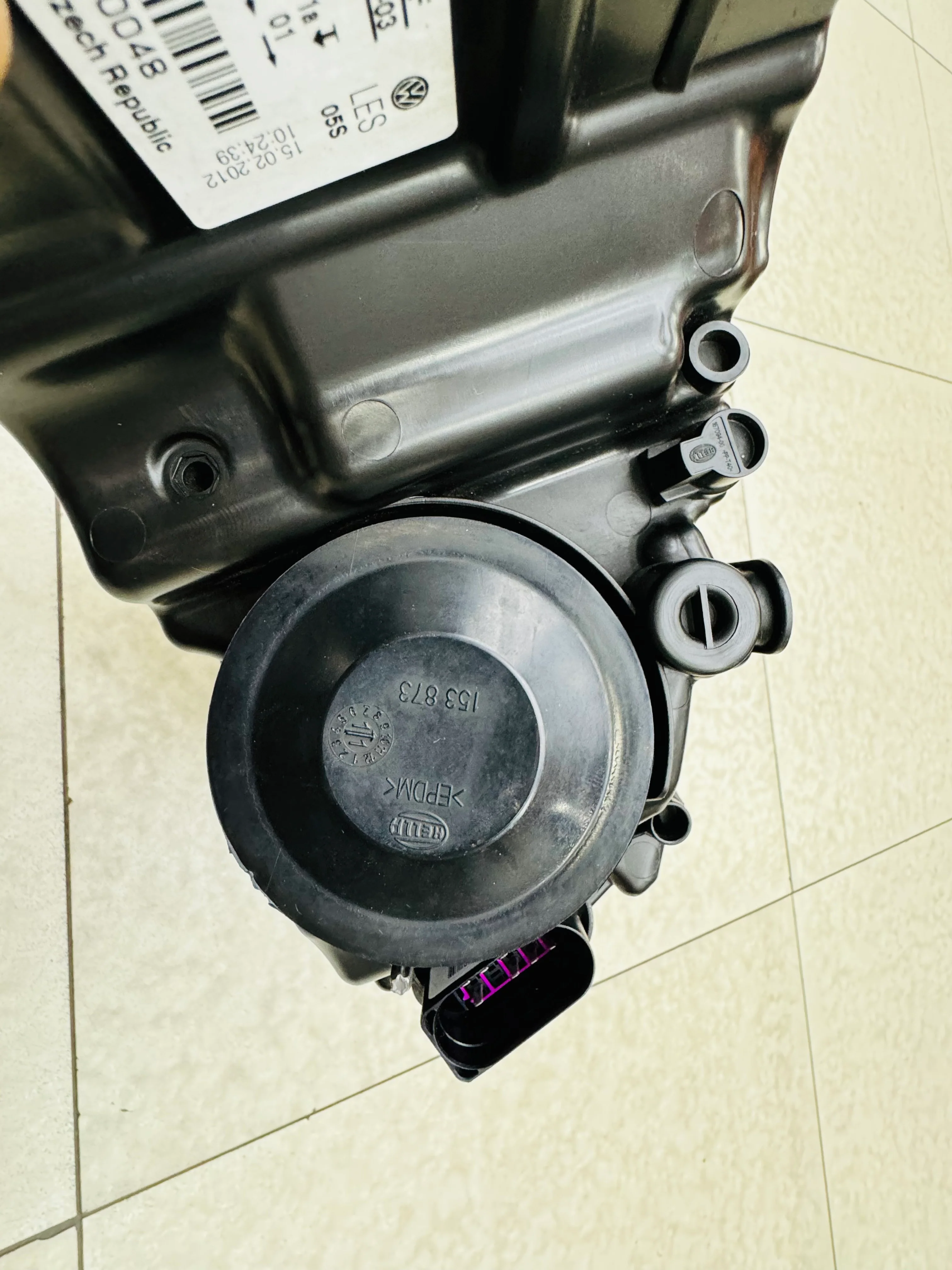 VW POLO 6 OEM PREOWNED headlights - Image 11