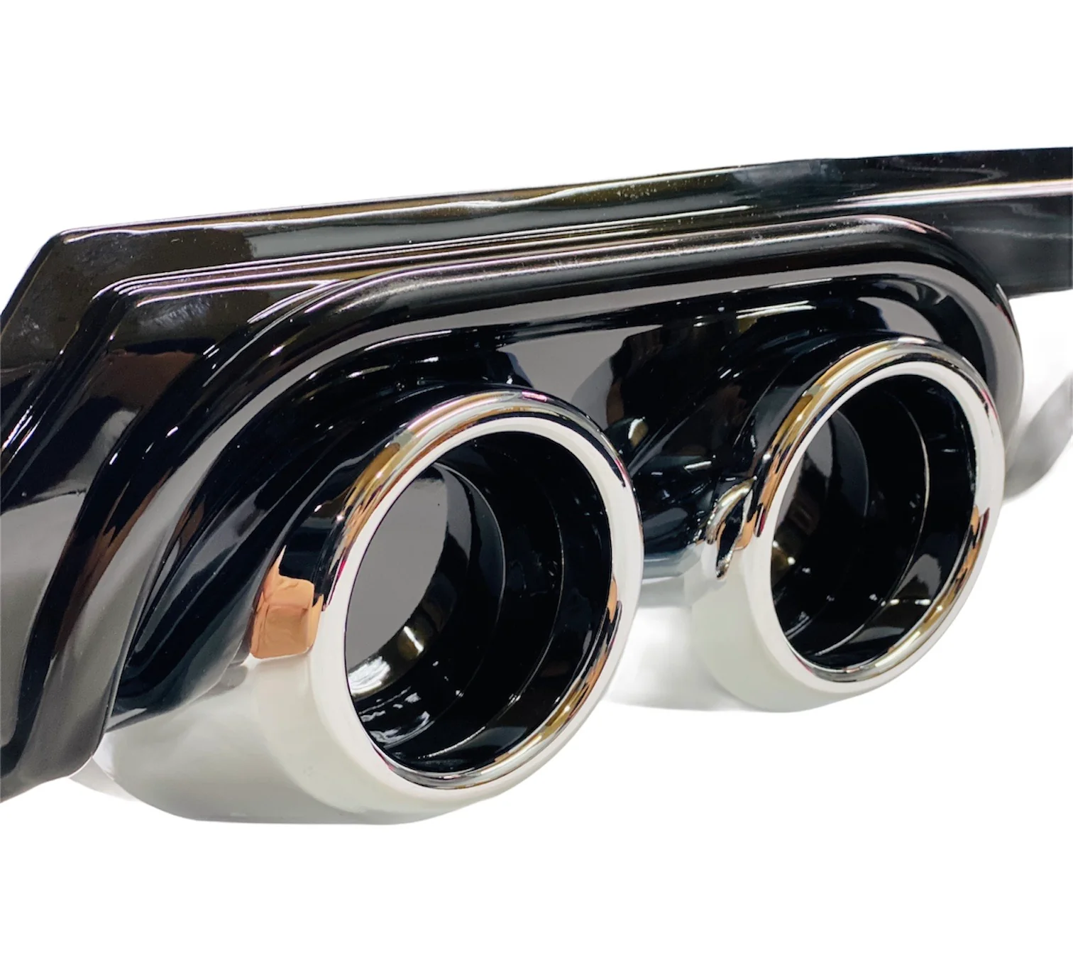 UNIVERSAL 4 PIPE STICK ON REAR DIFFUSER - Image 3